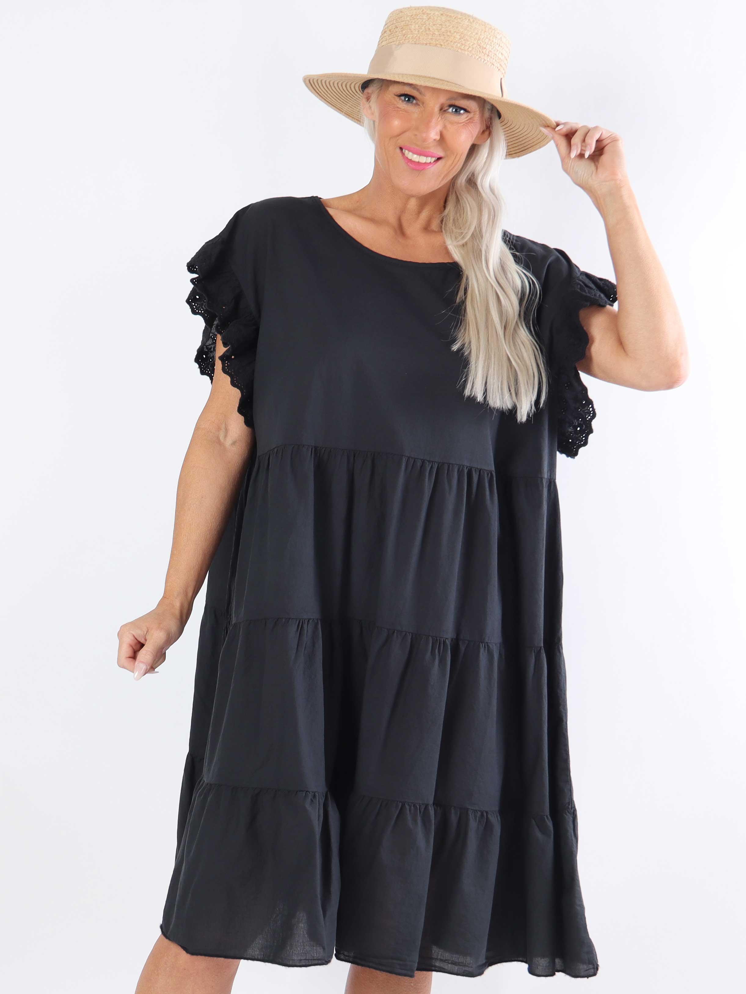 Canada - Sød plus size bomuldskjole med flæseærmer