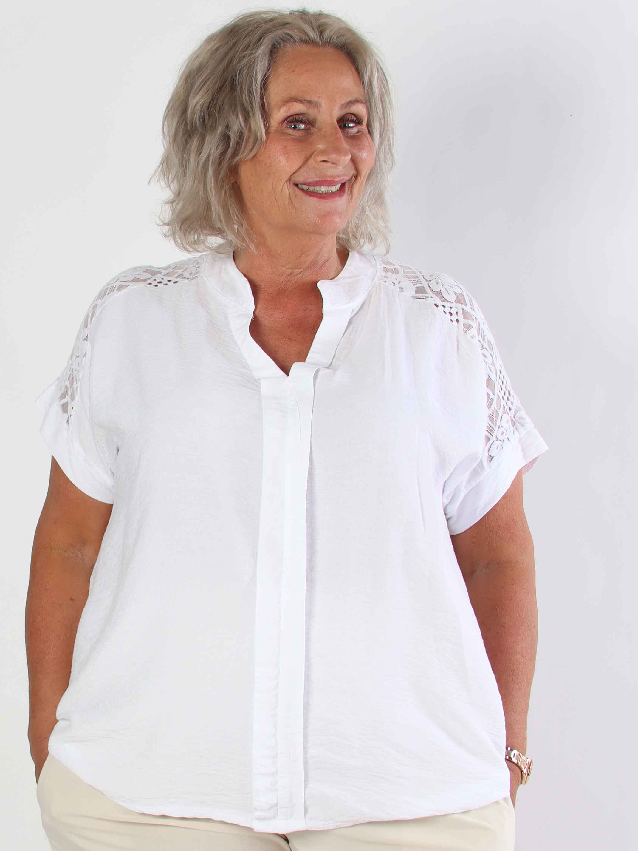 Galene - Sød plus size tunika i viskose med blondedetaljer