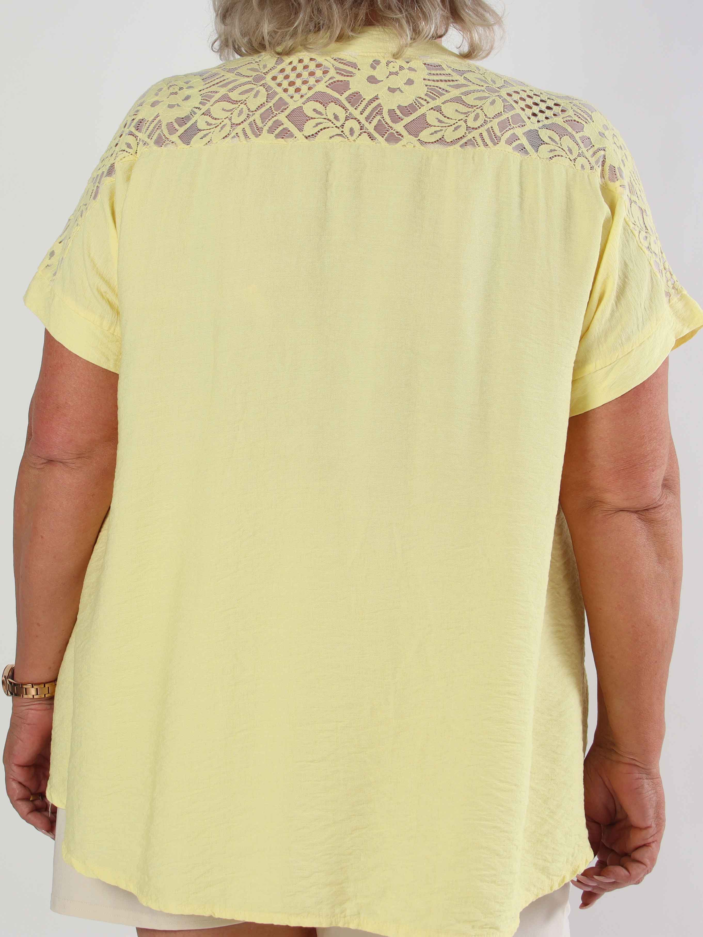 Galene - Sød plus size tunika i viskose med blondedetaljer