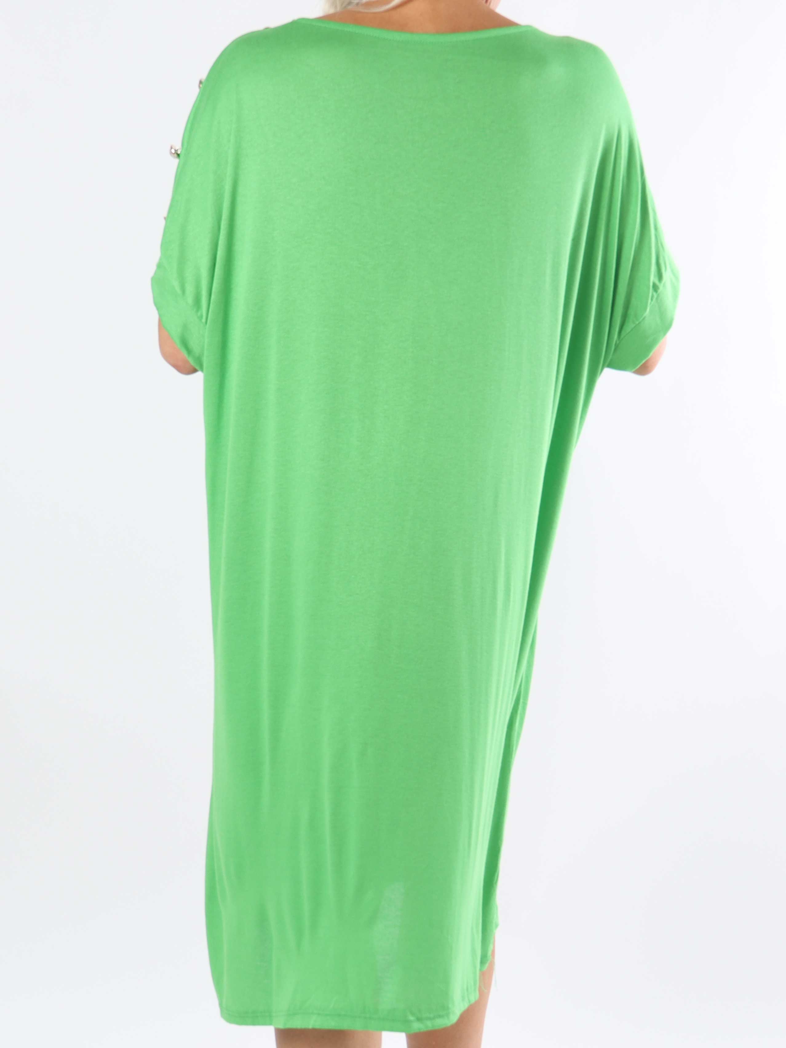 Alli - Sød plus size t-shirtkjole med knapdetaljer på skulderen