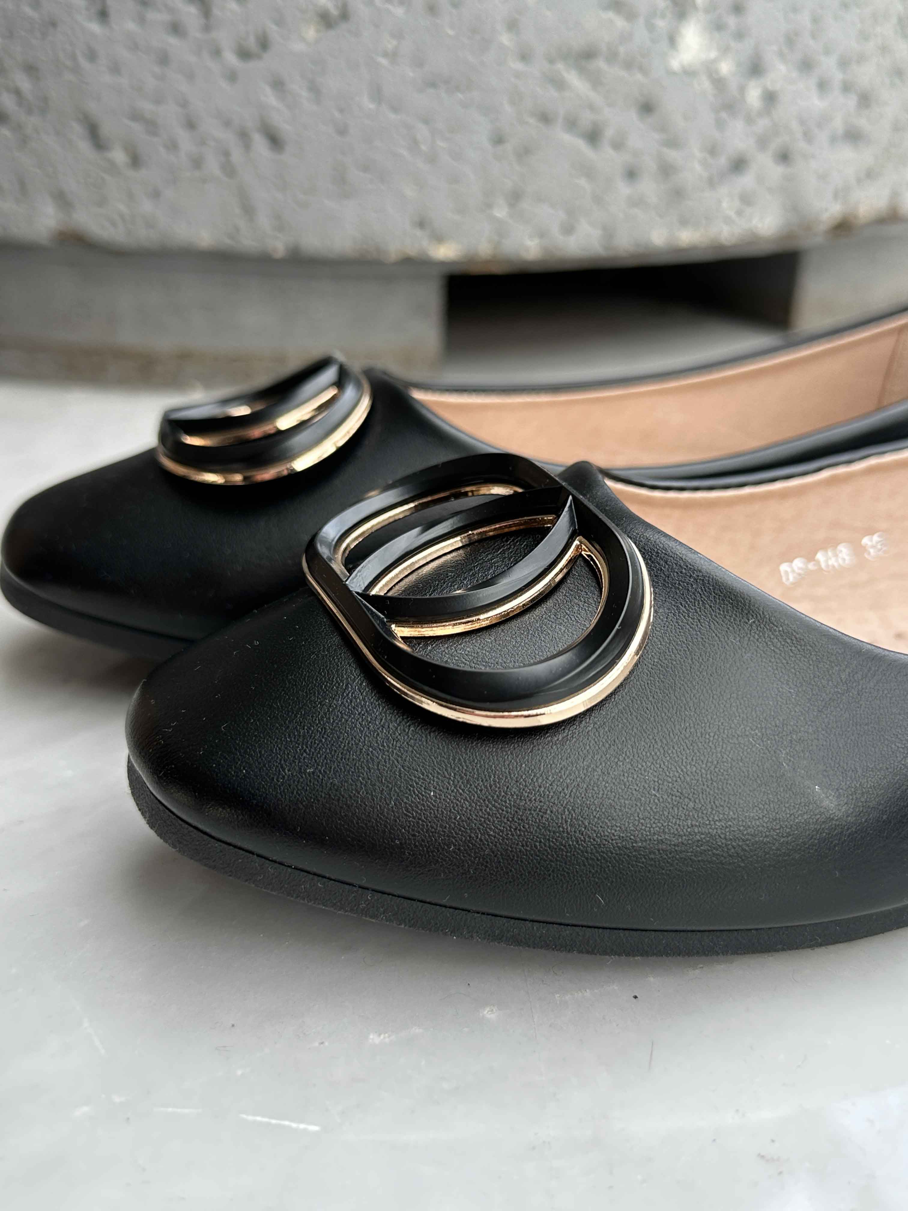 Solfrid - Elegante ballerinaer med spænde