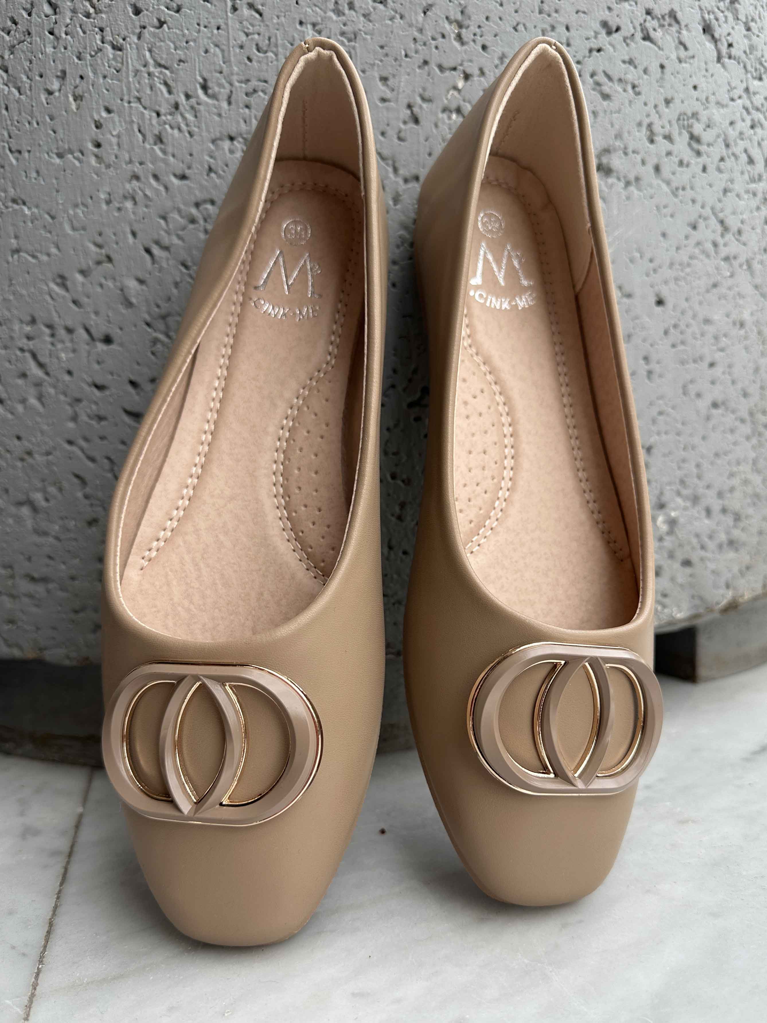 Solfrid - Elegante ballerinaer med spænde