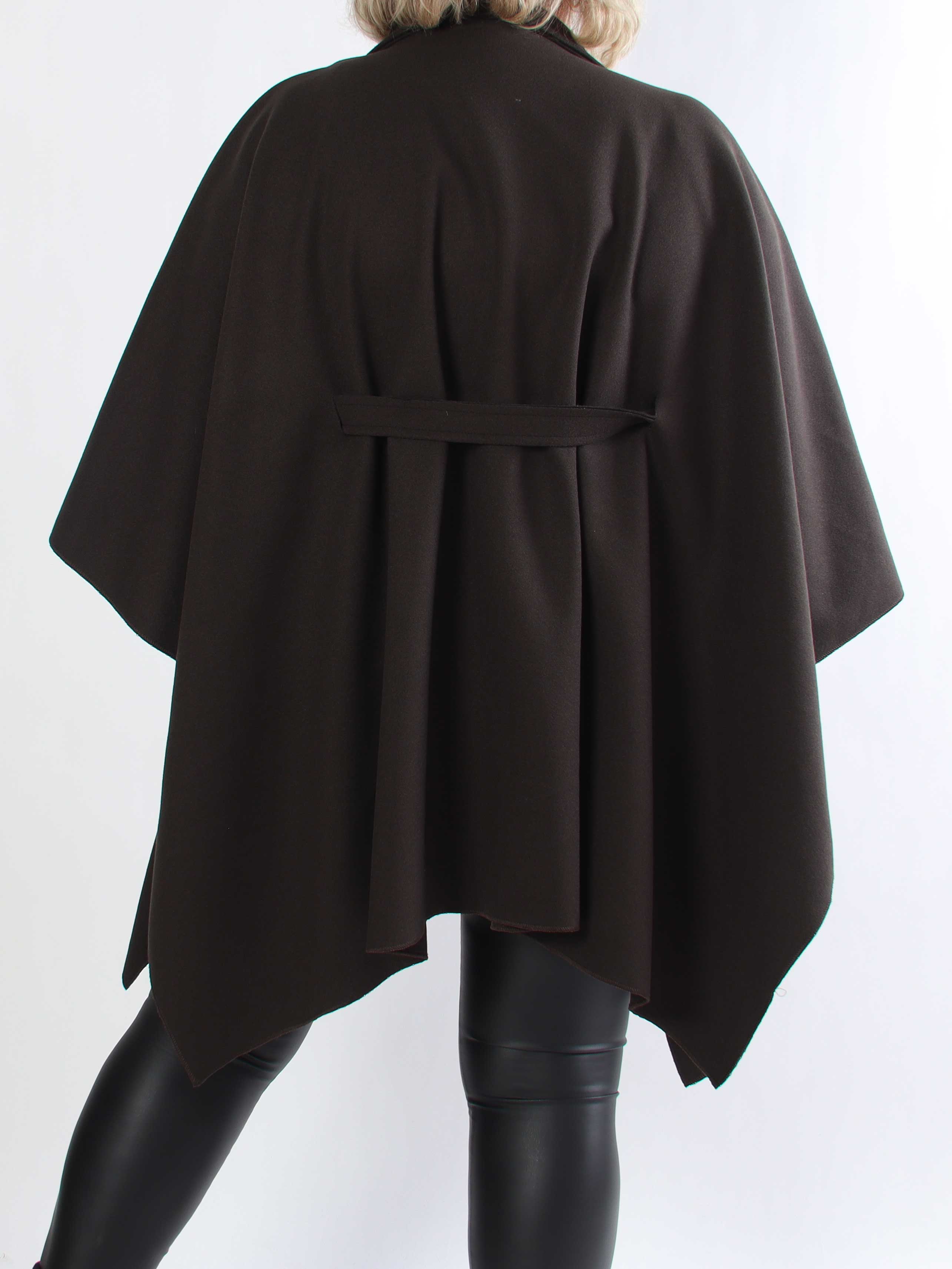 Zanna - Klassisk plus size frakke med bælte i taljen