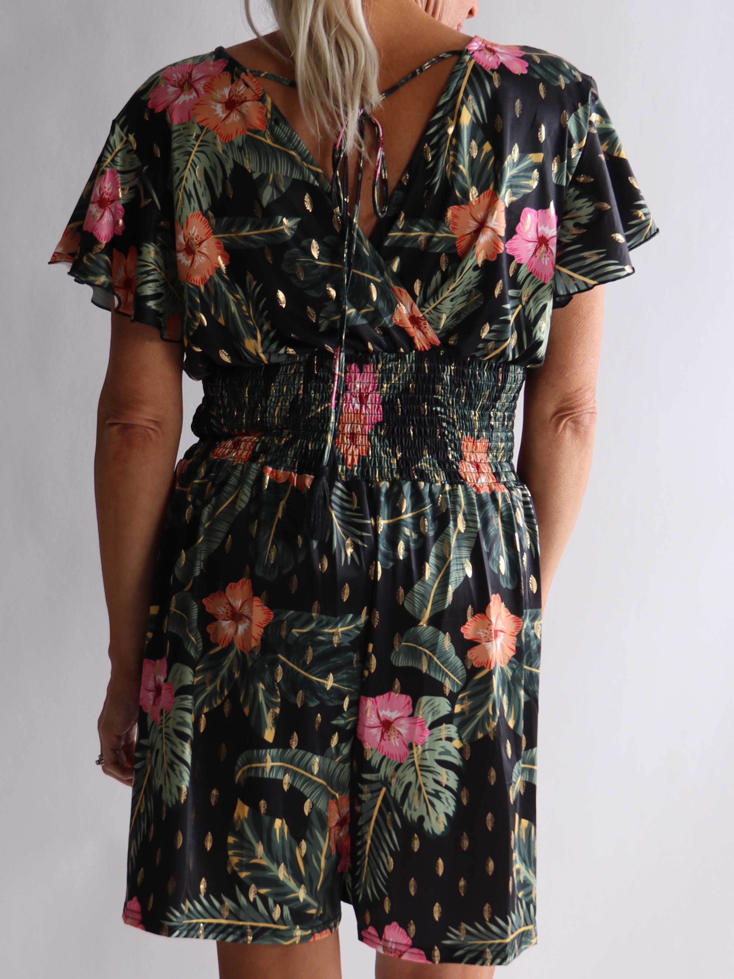 Pams Flower Playsuit - Elastisk plus size playsuit med lommer