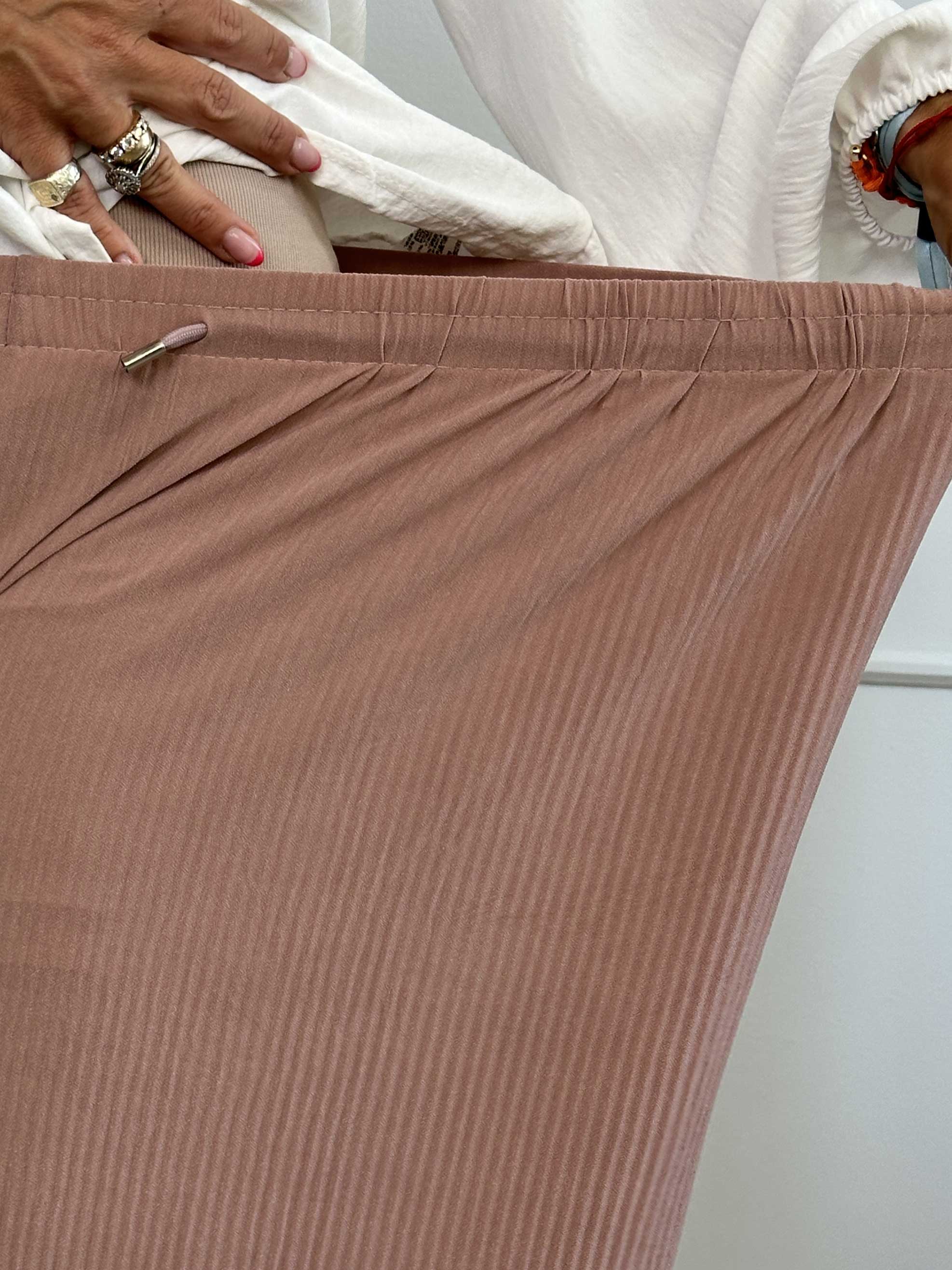 Angeline - Løse plisseret bukser med elastikkant i livet