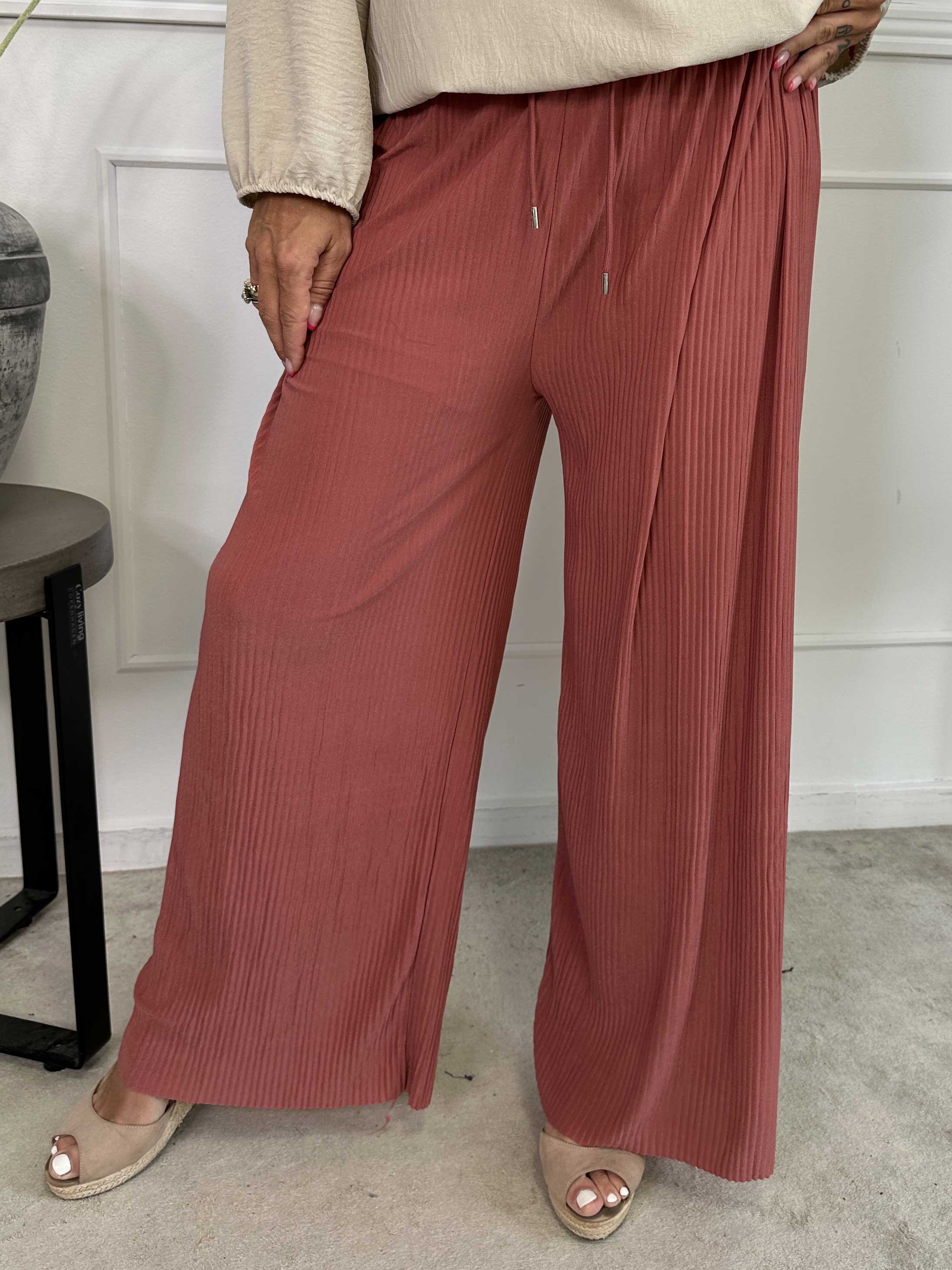 Angeline - Løse plisseret bukser med elastikkant i livet