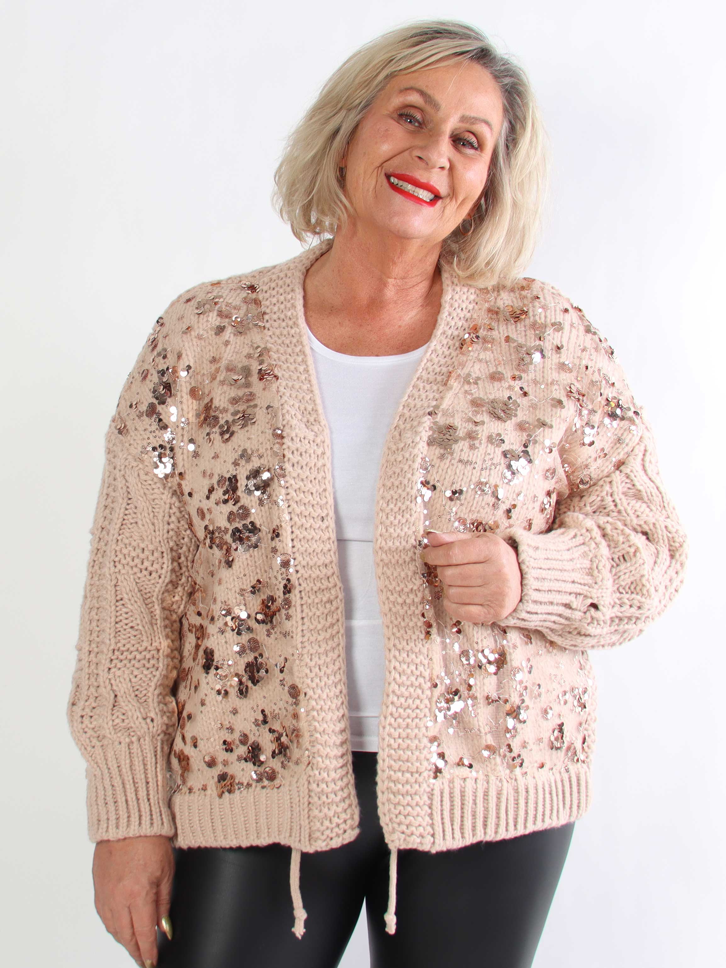 Trisse - Plus size strikcardigan med mesh og pailletter
