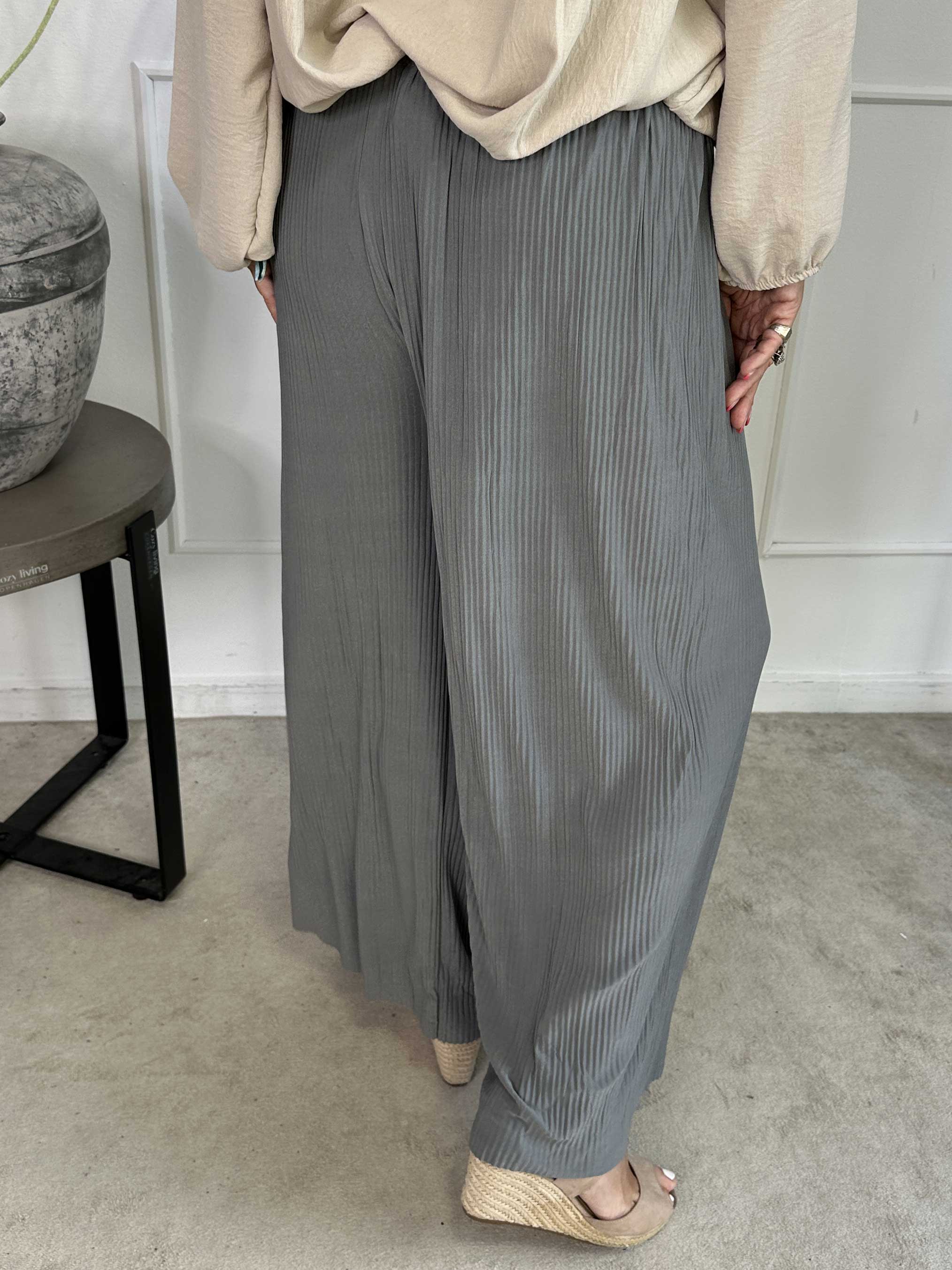 Angeline - Løse plisseret bukser med elastikkant i livet