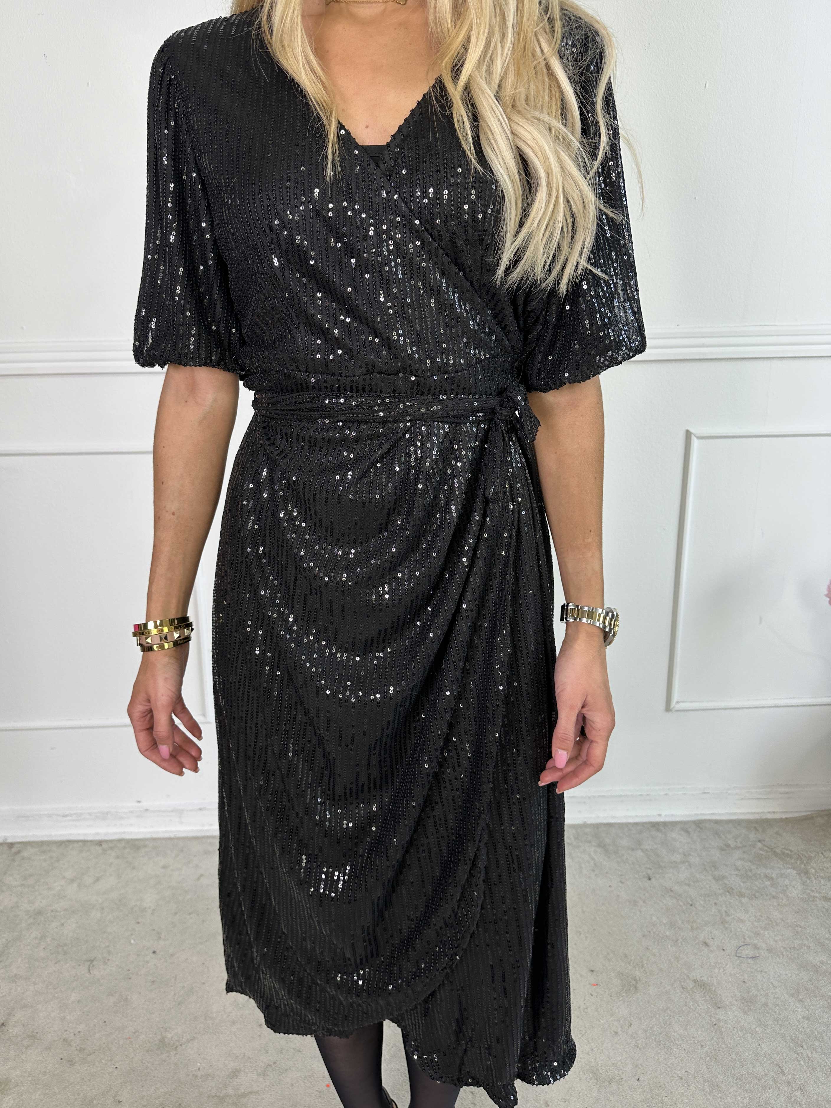 Primula Glitter - Kjole i slå-om look med pailletter