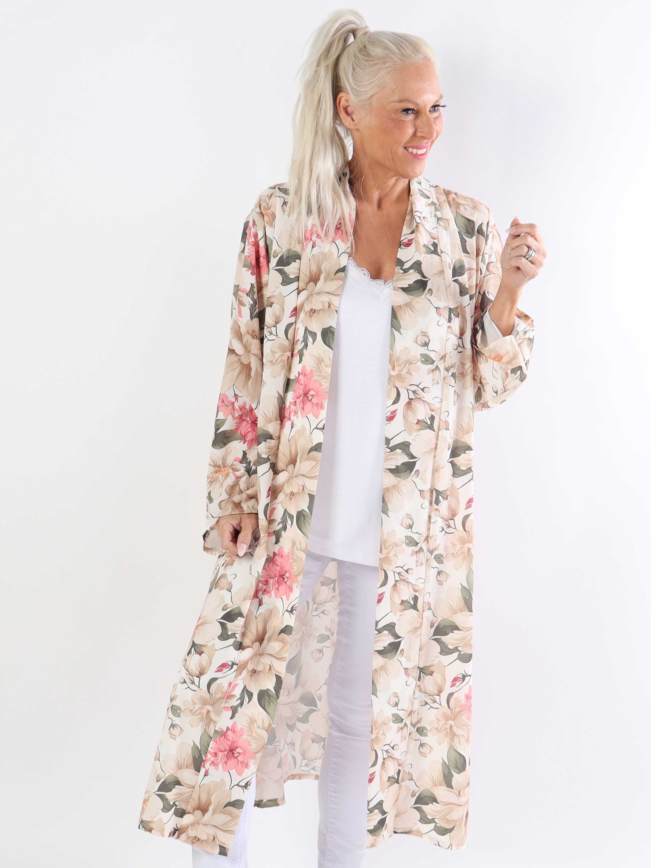Flower Kimono - Sød lang plus size kimono med blomsterprint