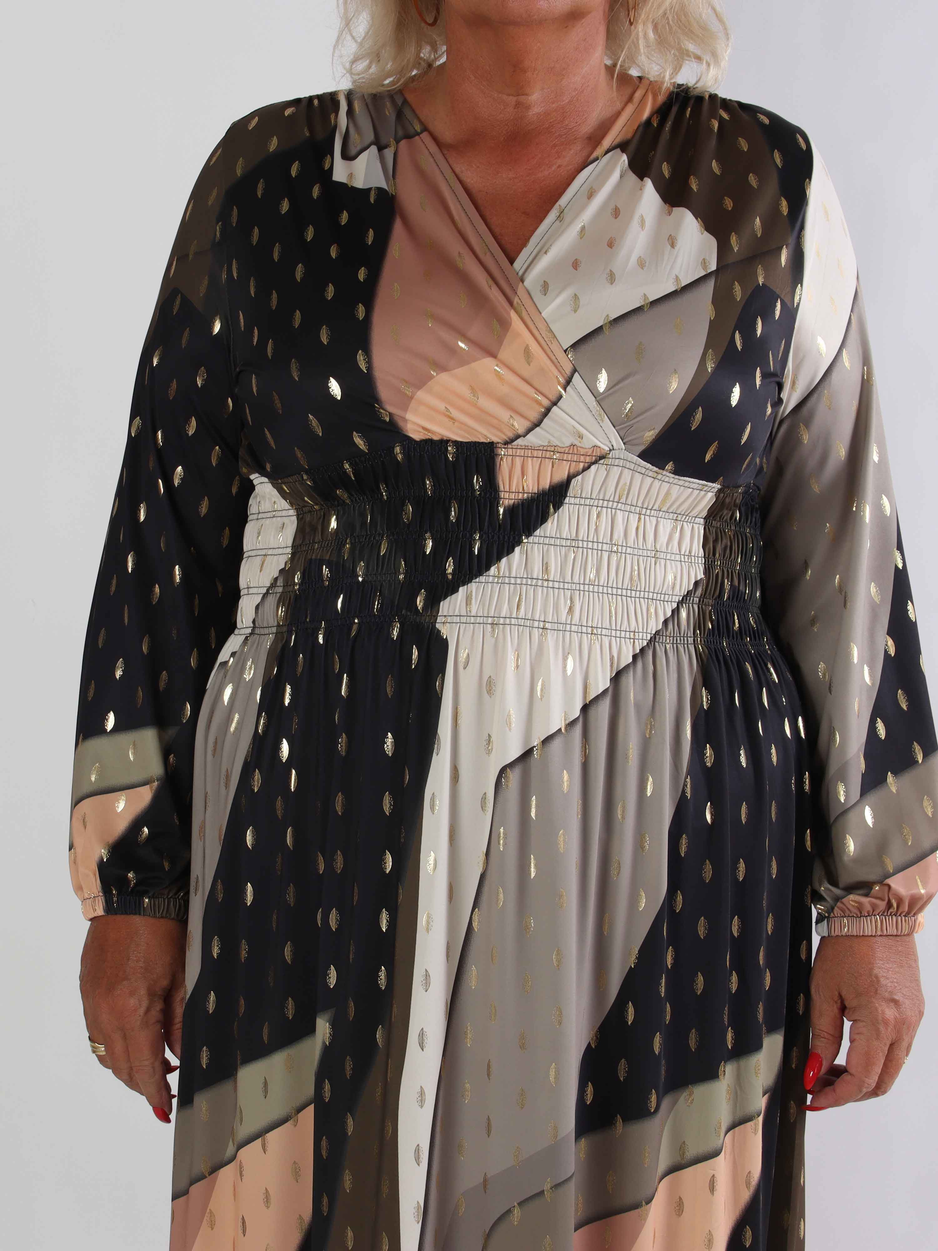 Pams Abstract L/S - Elastisk flerfarvet plus size kjole med guld detaljer