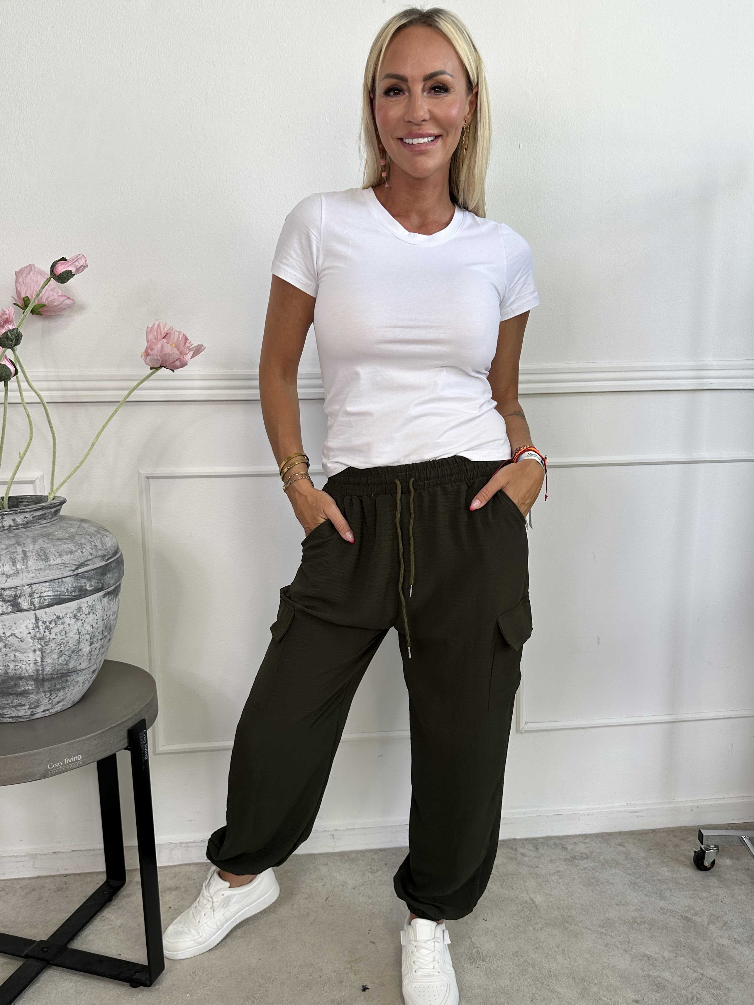 Enyo - Lette bukser med lommer på buksebenet