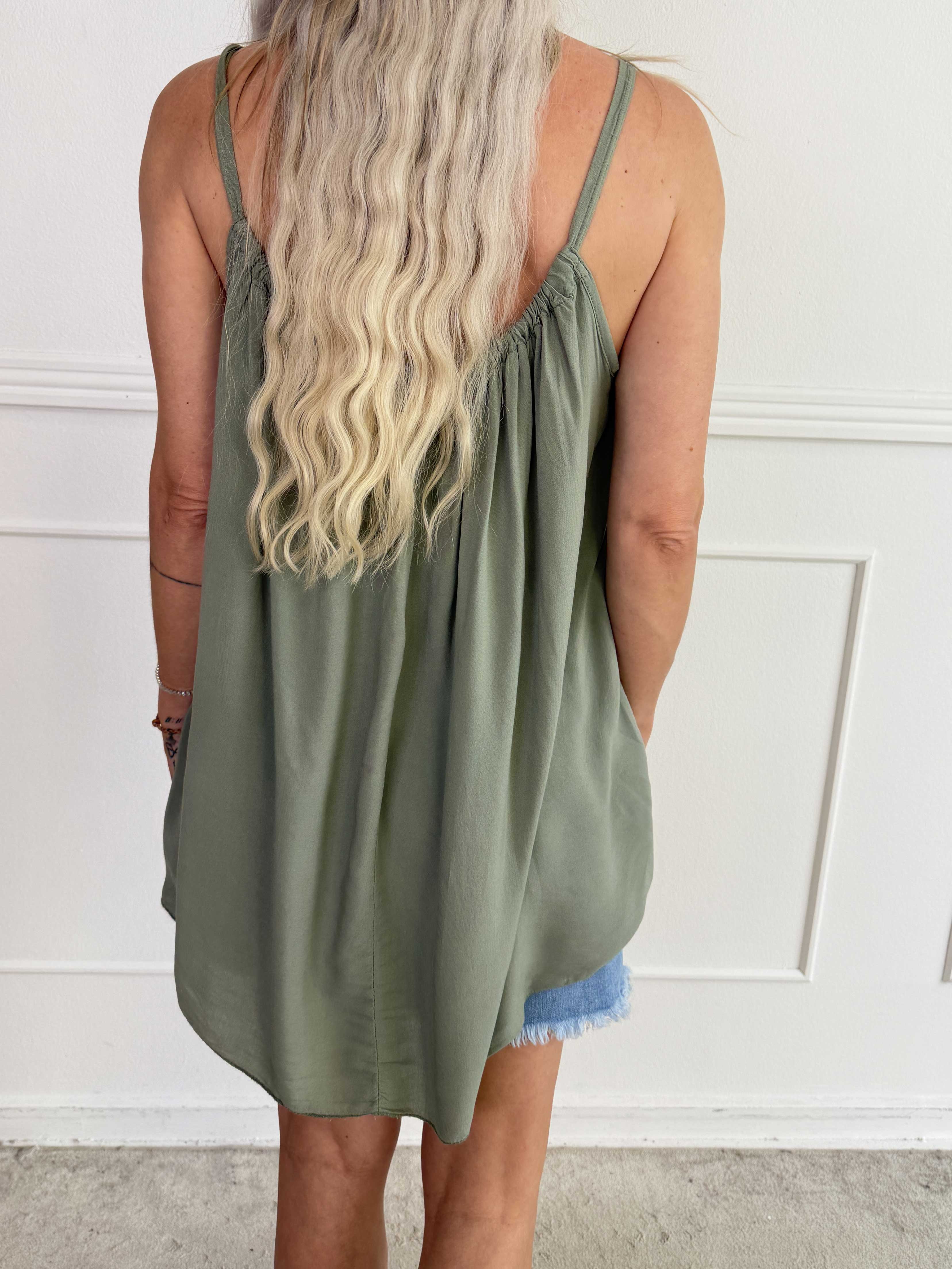 Sunshines Top - Let og luftig plus size top i viskose
