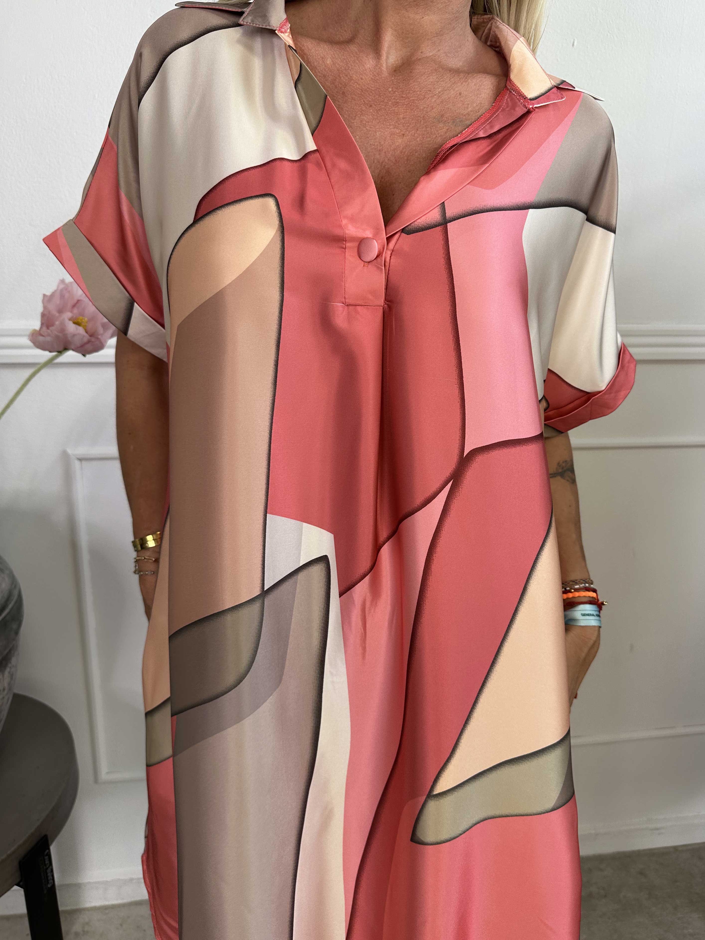 Etlana - Mønstret tunikakjole med korte ærmer og lommer