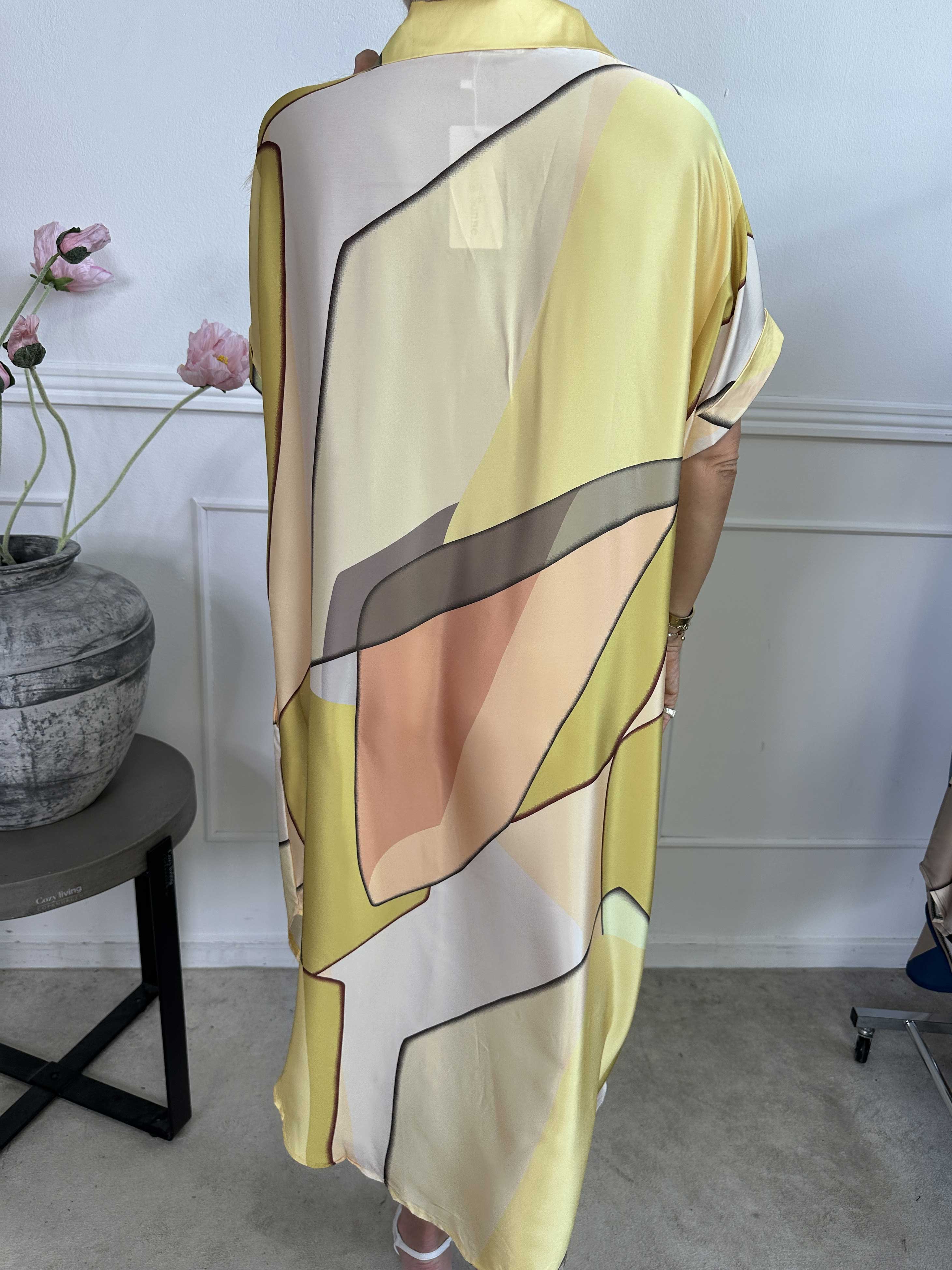 Etlana - Mønstret tunikakjole med korte ærmer og lommer