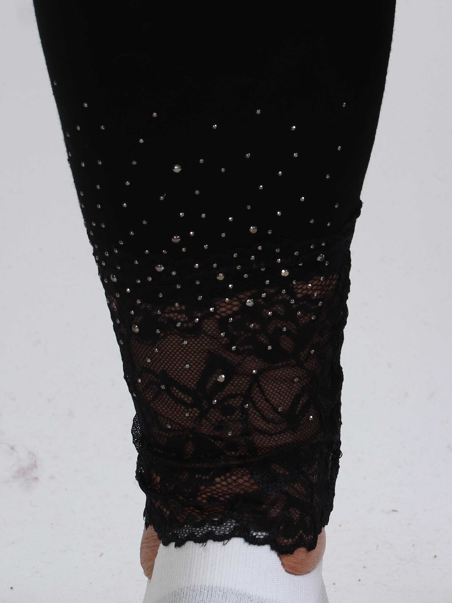 Kia - Bløde leggings i viskose med blondekant og similisten