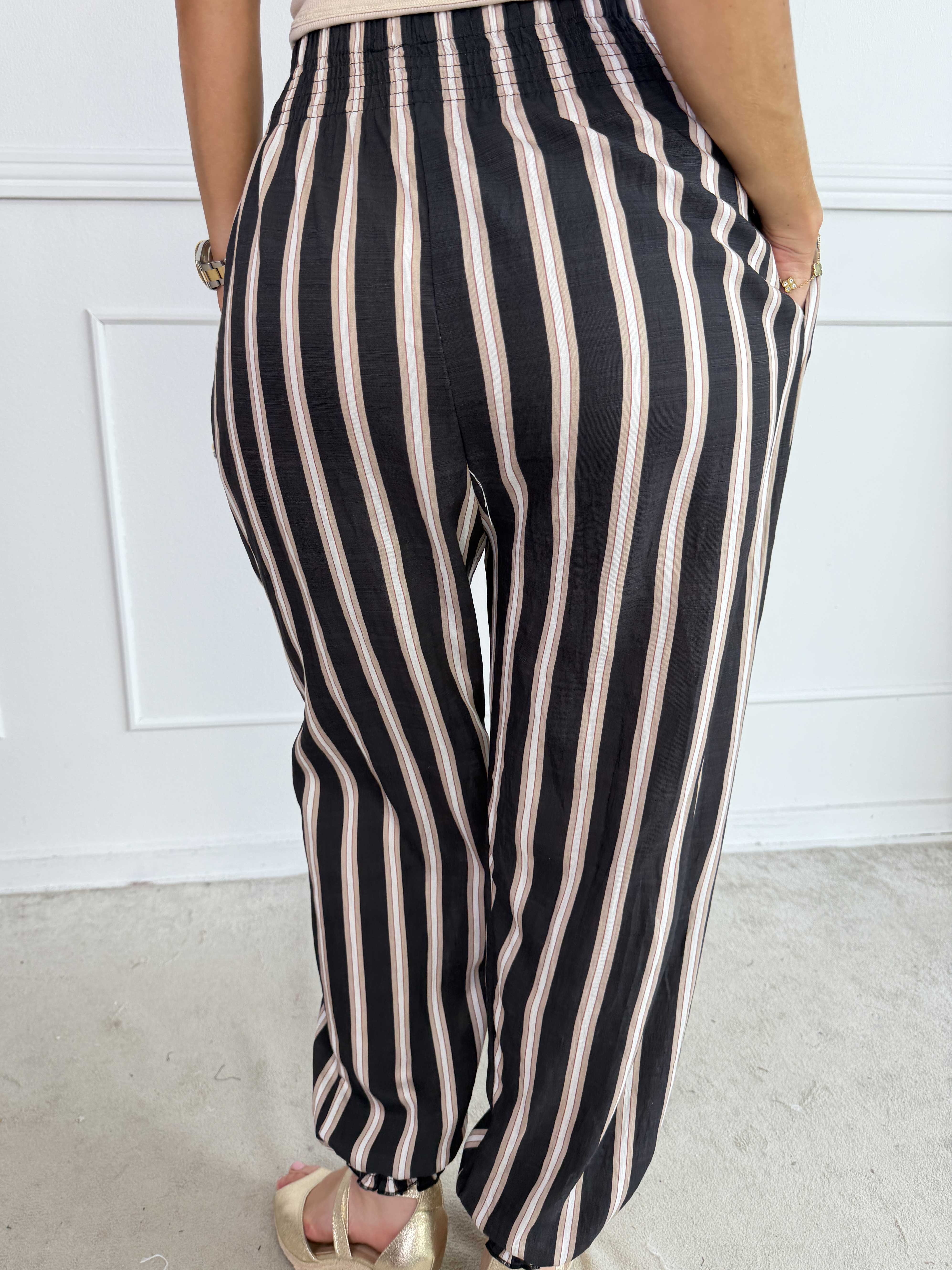 Amidala Pants - Feminin stribede bukser i let viskoseblanding med elastikkant