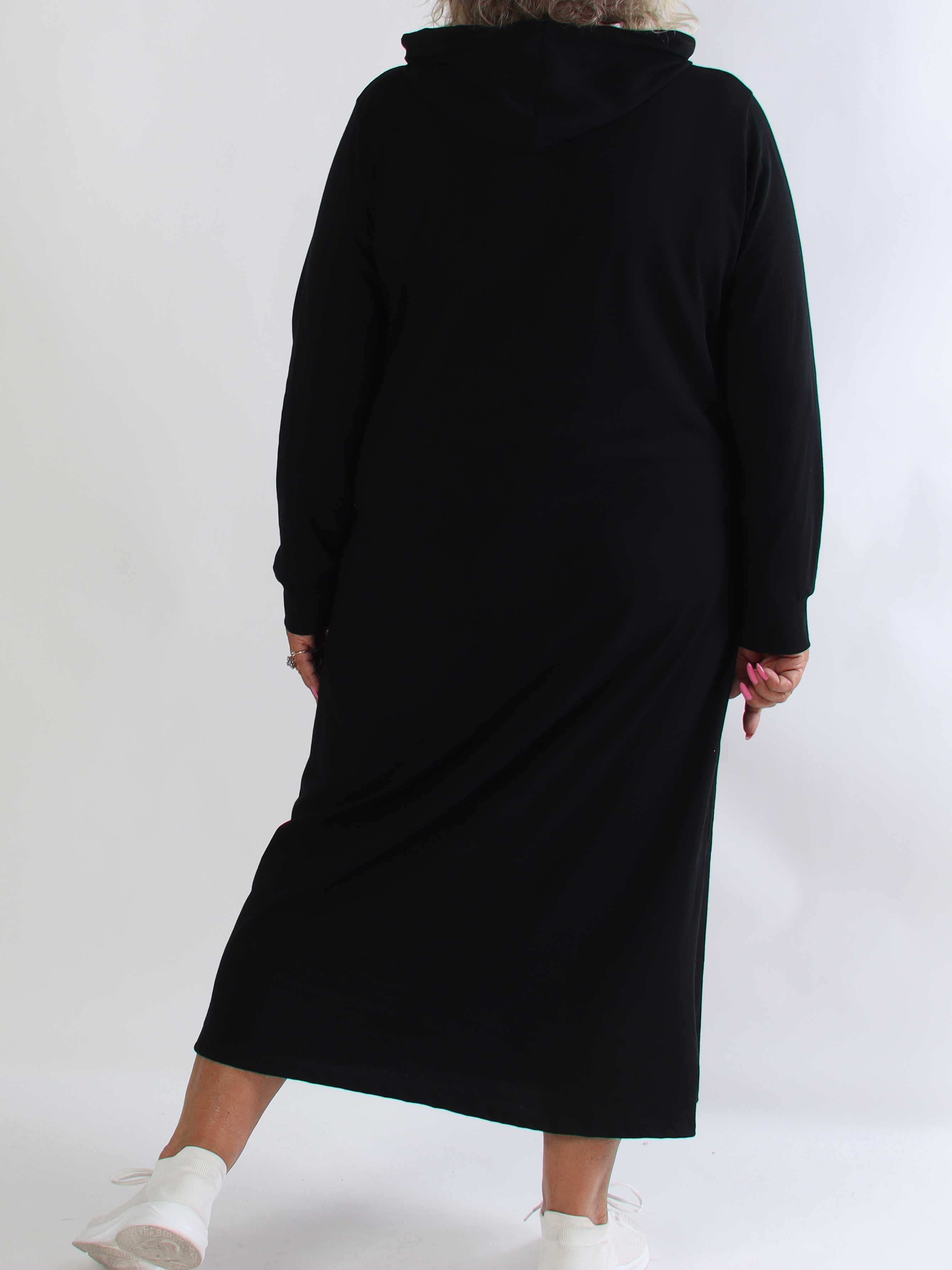 Violet - Lang plus size hoodiekjole i blød bomuld med VOGUE i flot guldprint