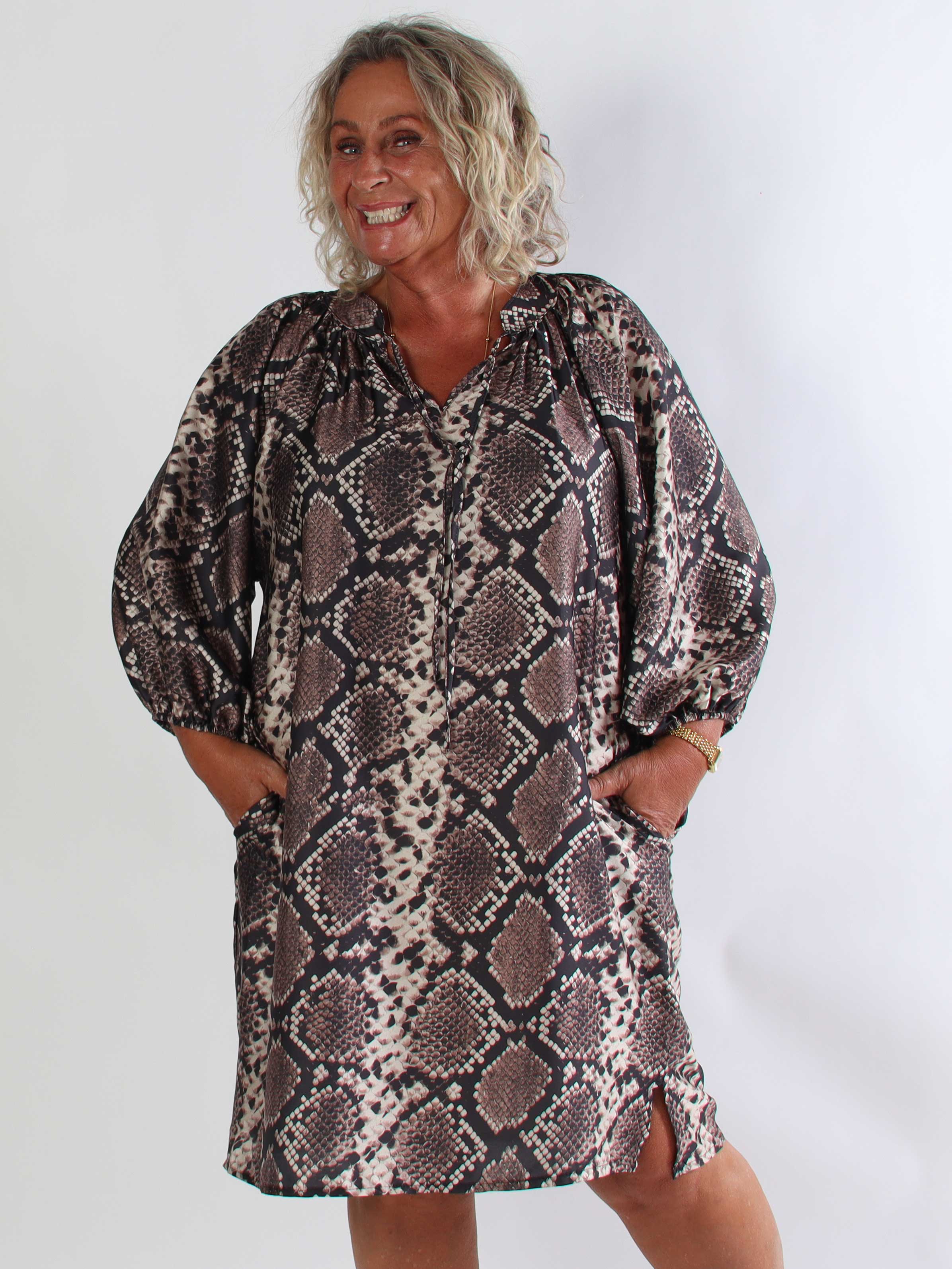Amidala Print - Elegant plus size tunikakjole i forskelligt print