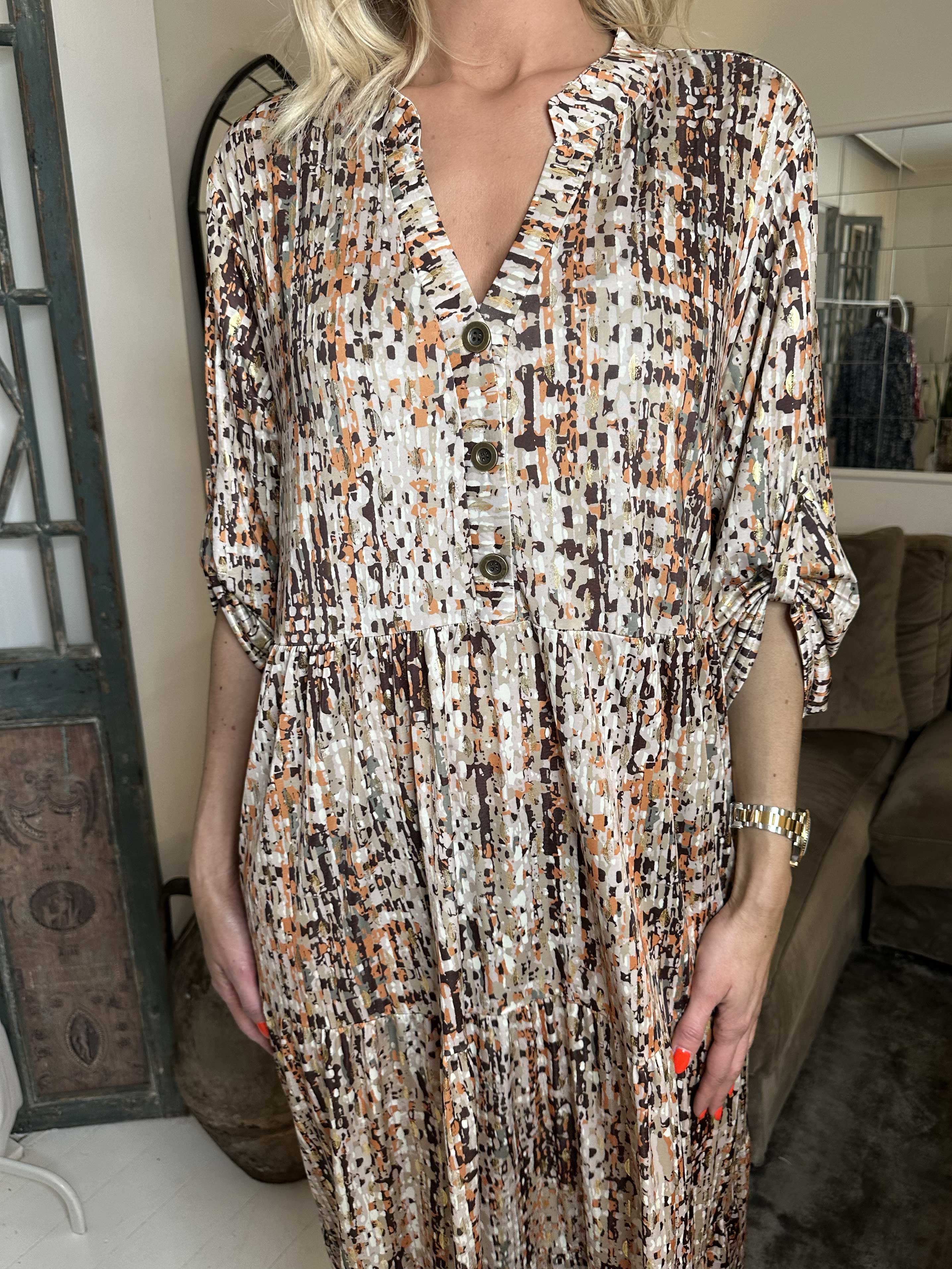 Milano Pattern - Lang mønstret kjole med lag på lag look