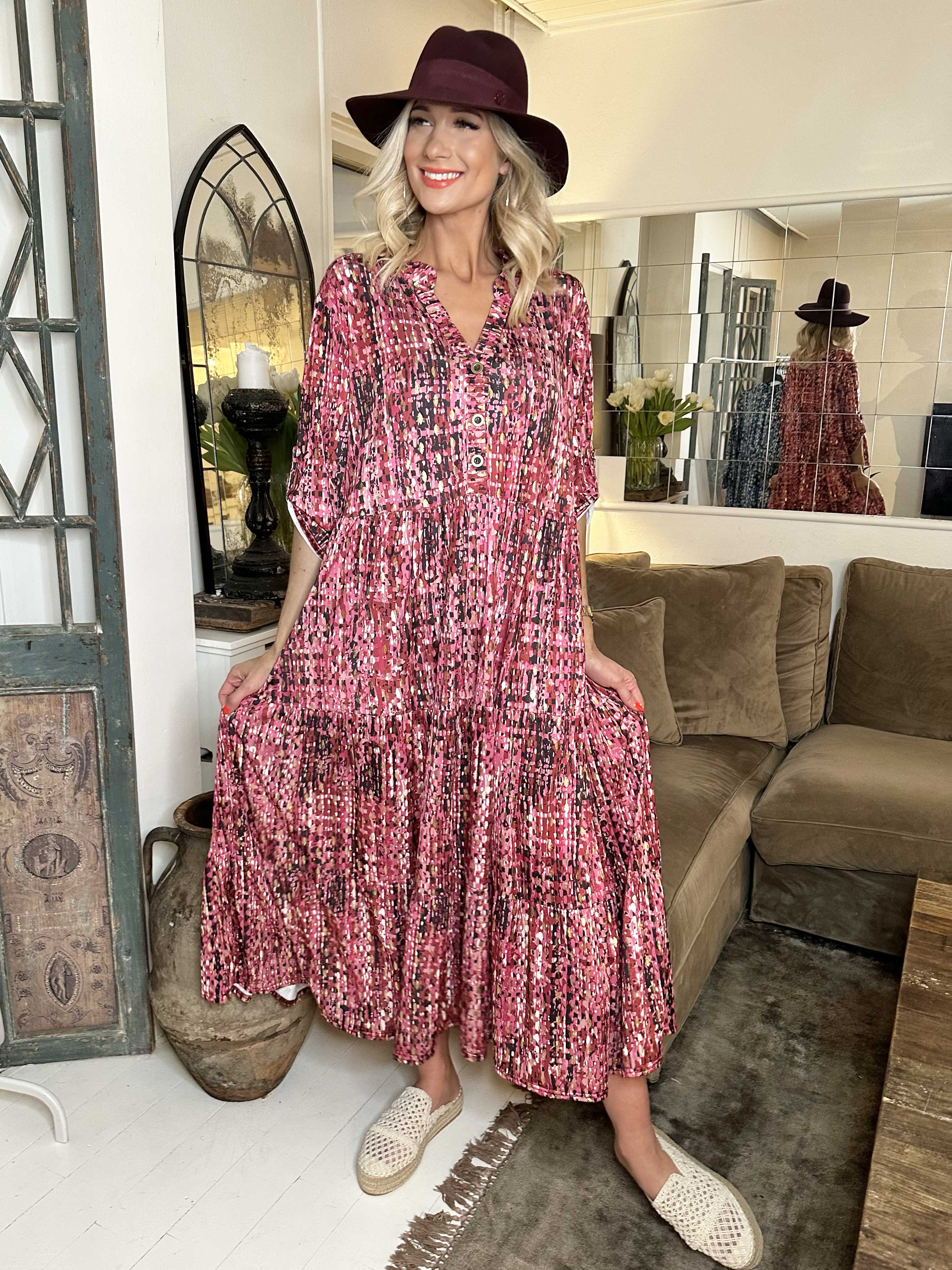 Milano Pattern - Lang mønstret kjole med lag på lag look