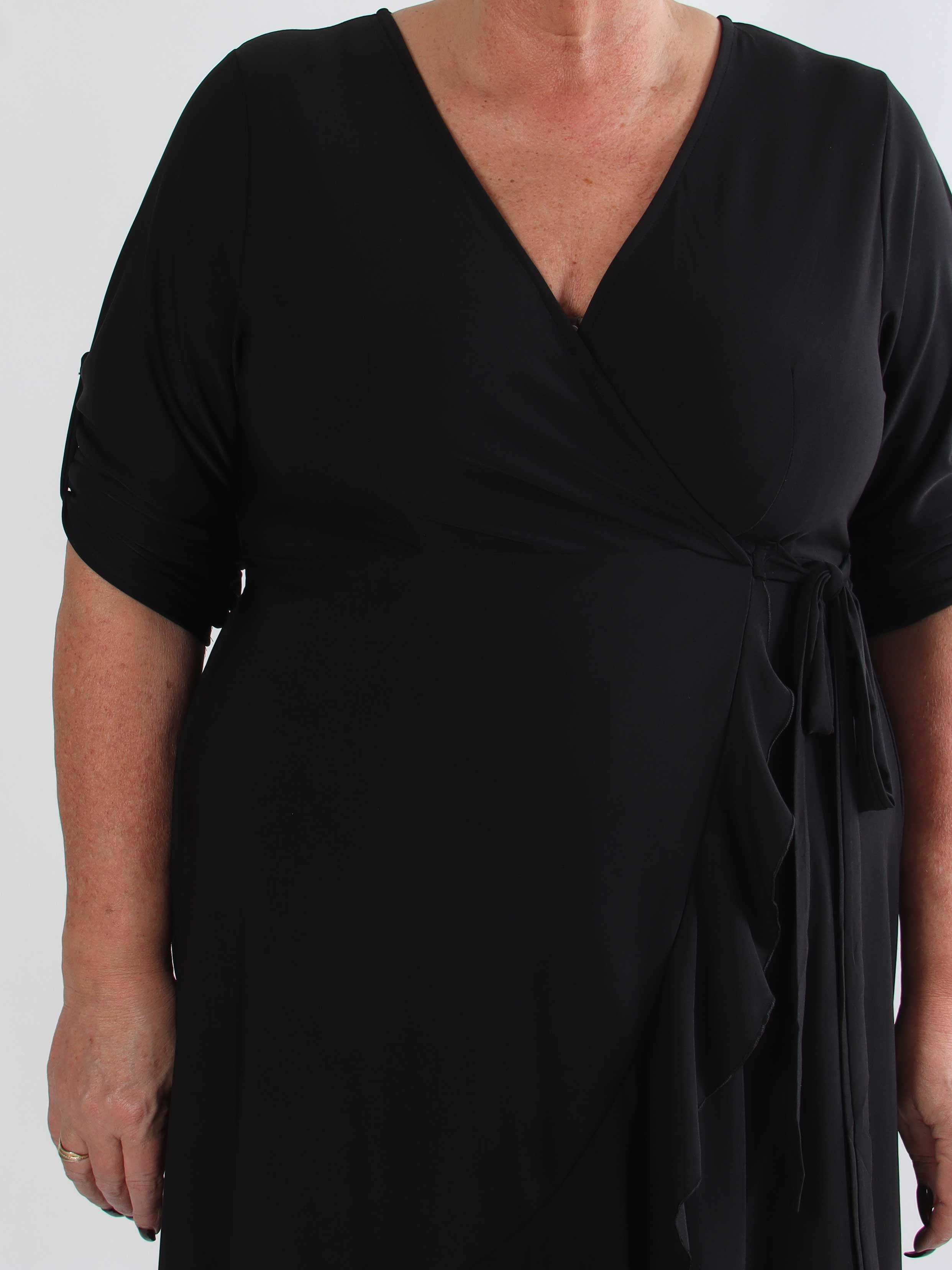 Savina Plain - Elastisk langærmet plus size kjole i slå-om-look