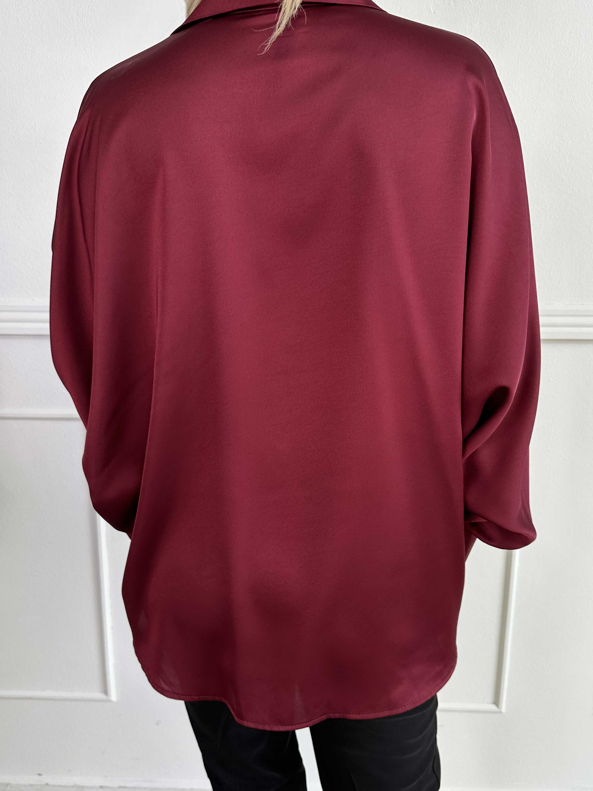 Feliciti - Shiny skjorte med flagermusærmer