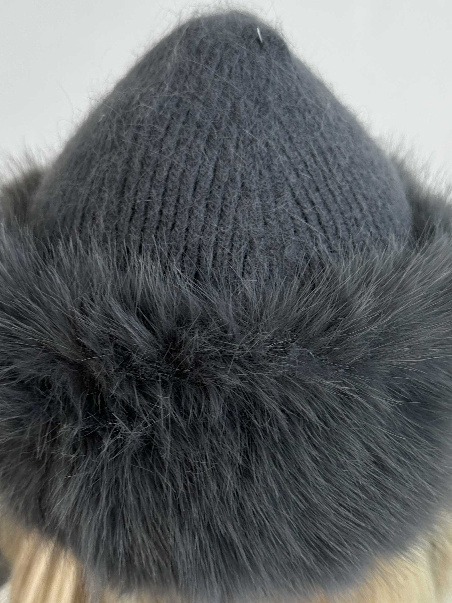 Oasis - Hue med kant af blødt faux fur