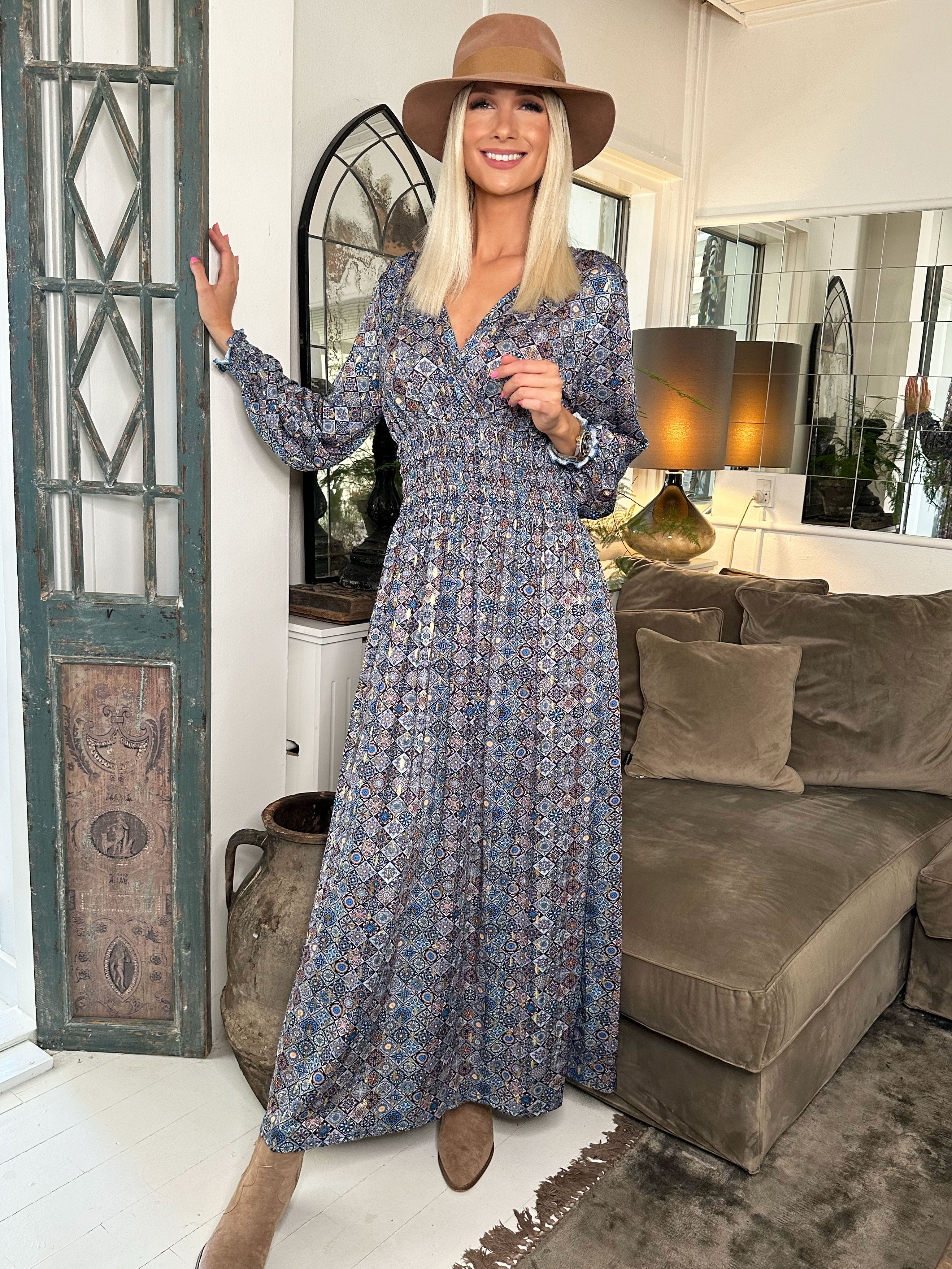 Pams Mosaic L/S - Lang elastisk kjole i krølfrit stof med lange ærmer