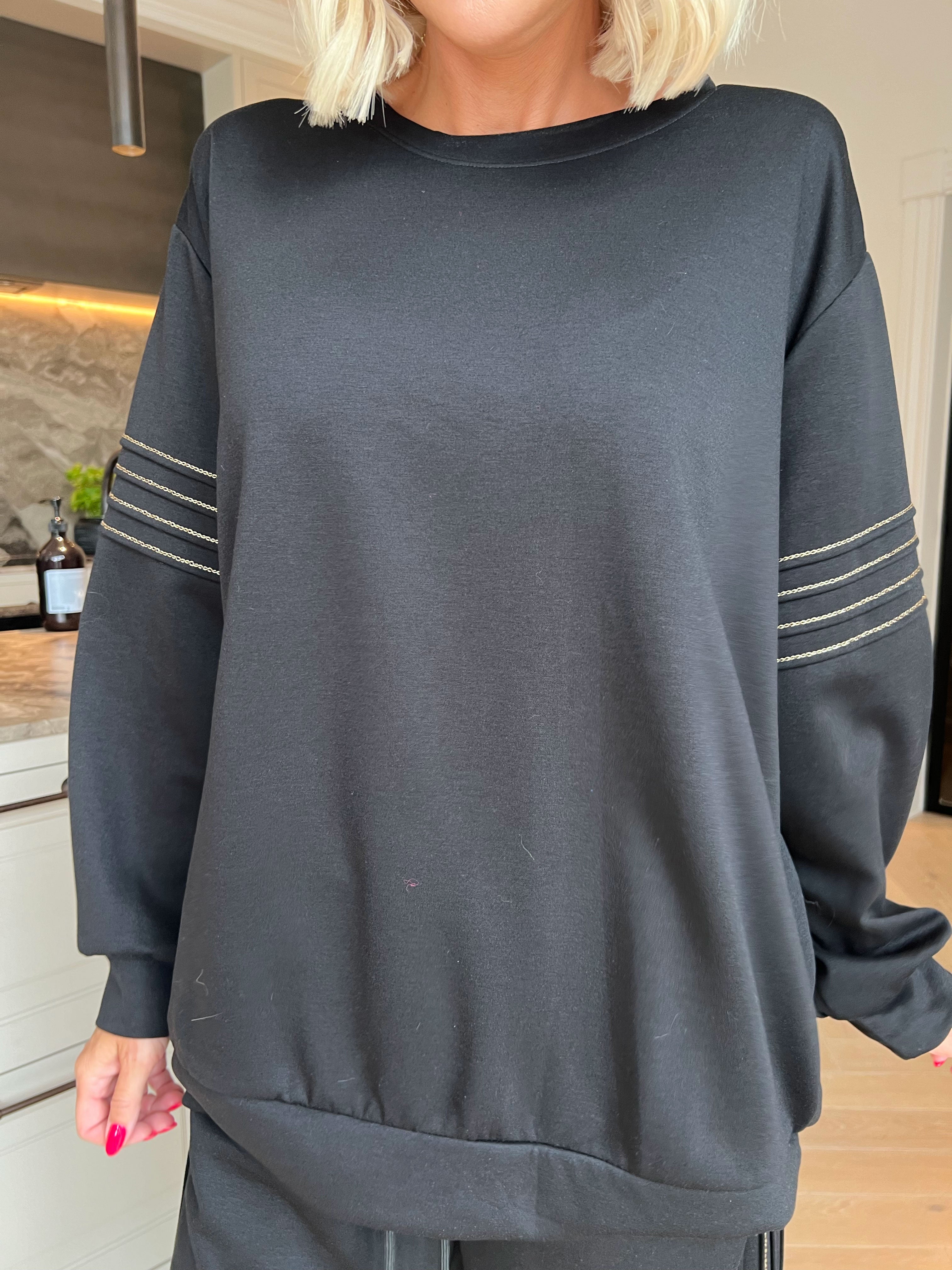 Dream - Blødeste joggingsæt i viskose med elegante gulddetaljer