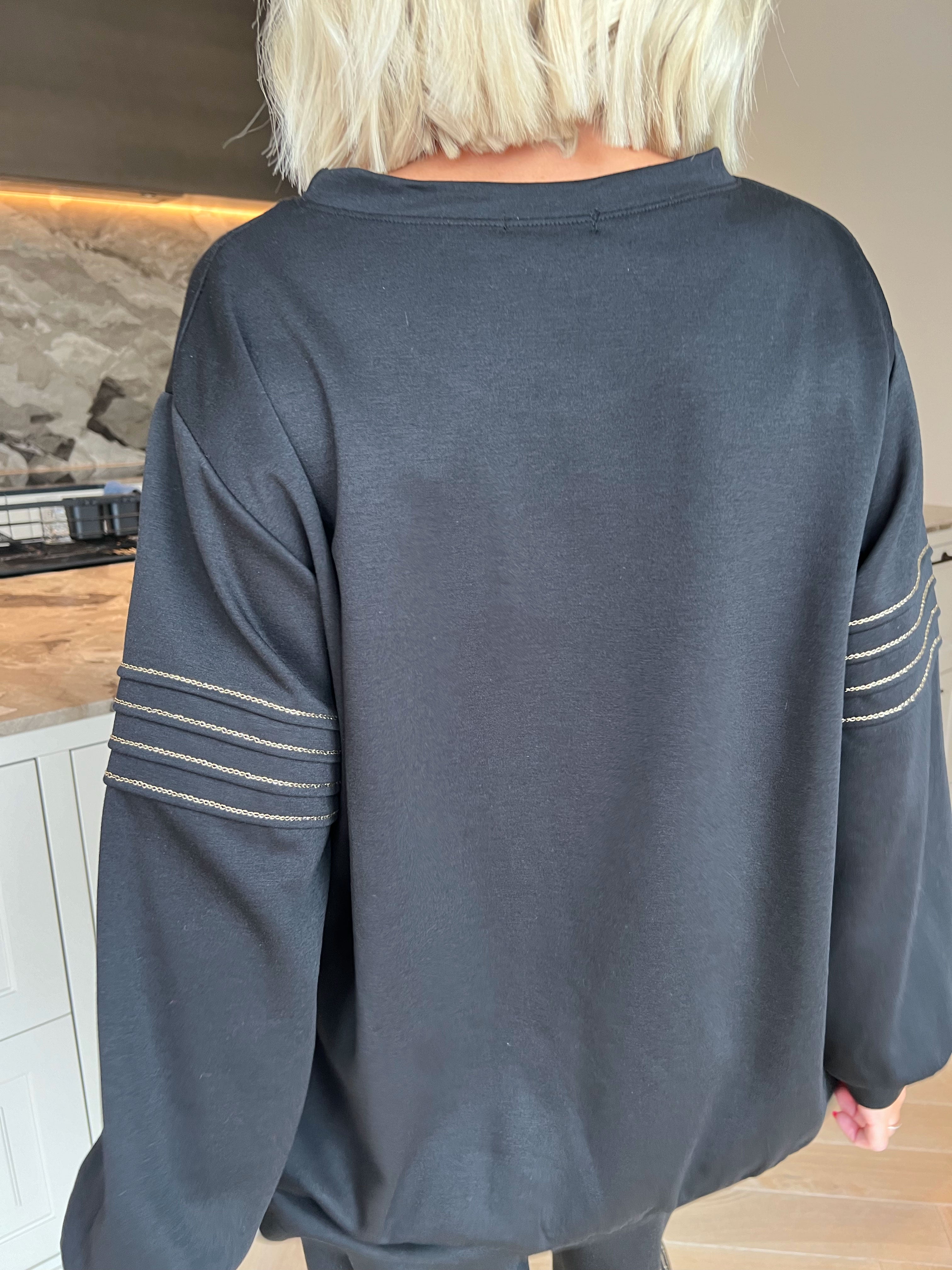 Dream - Blødeste joggingsæt i viskose med elegante gulddetaljer