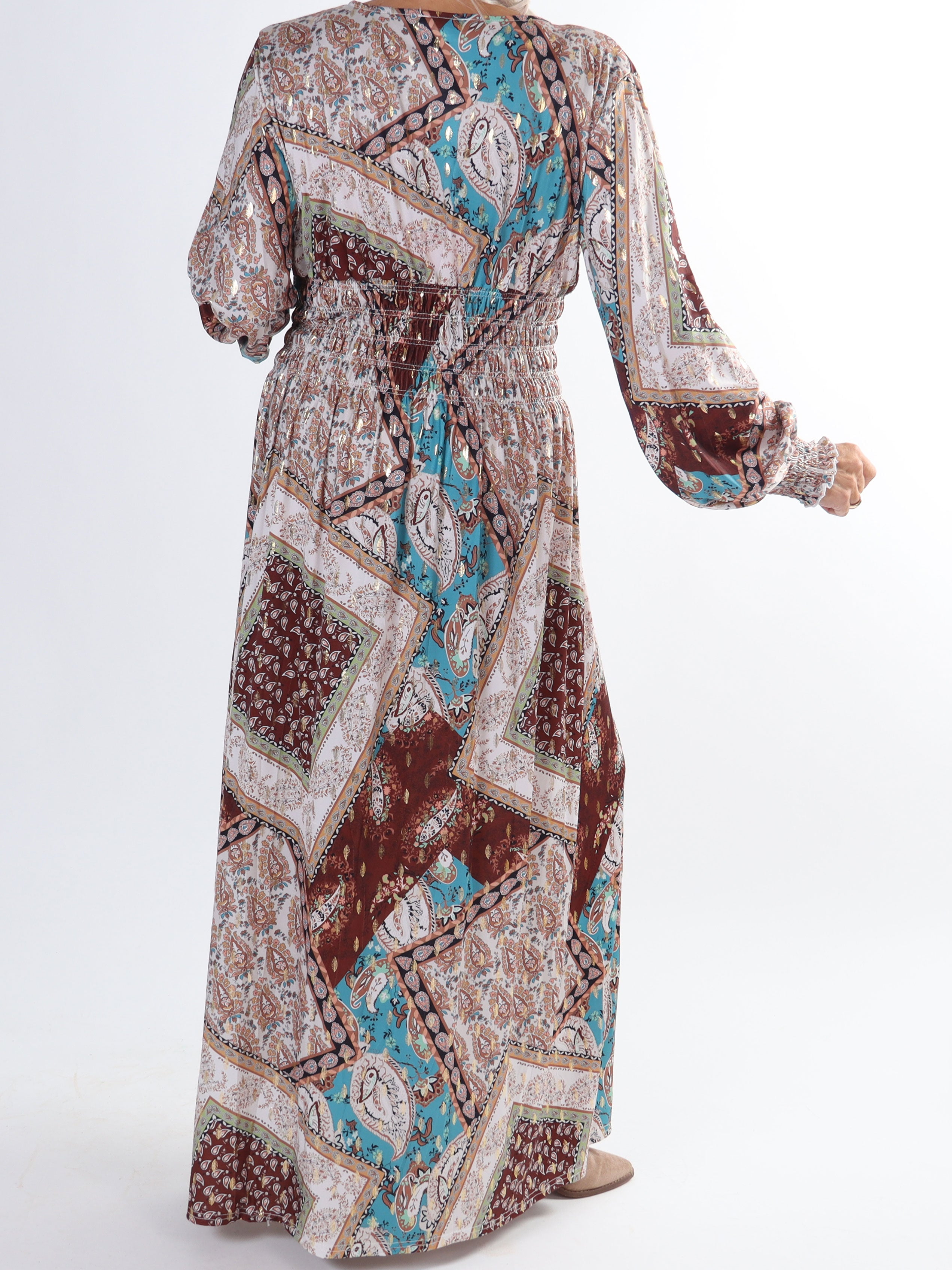 Pams Paisley L/S - Plus size elastisk kjole i krølfrit stof med lange ærmer