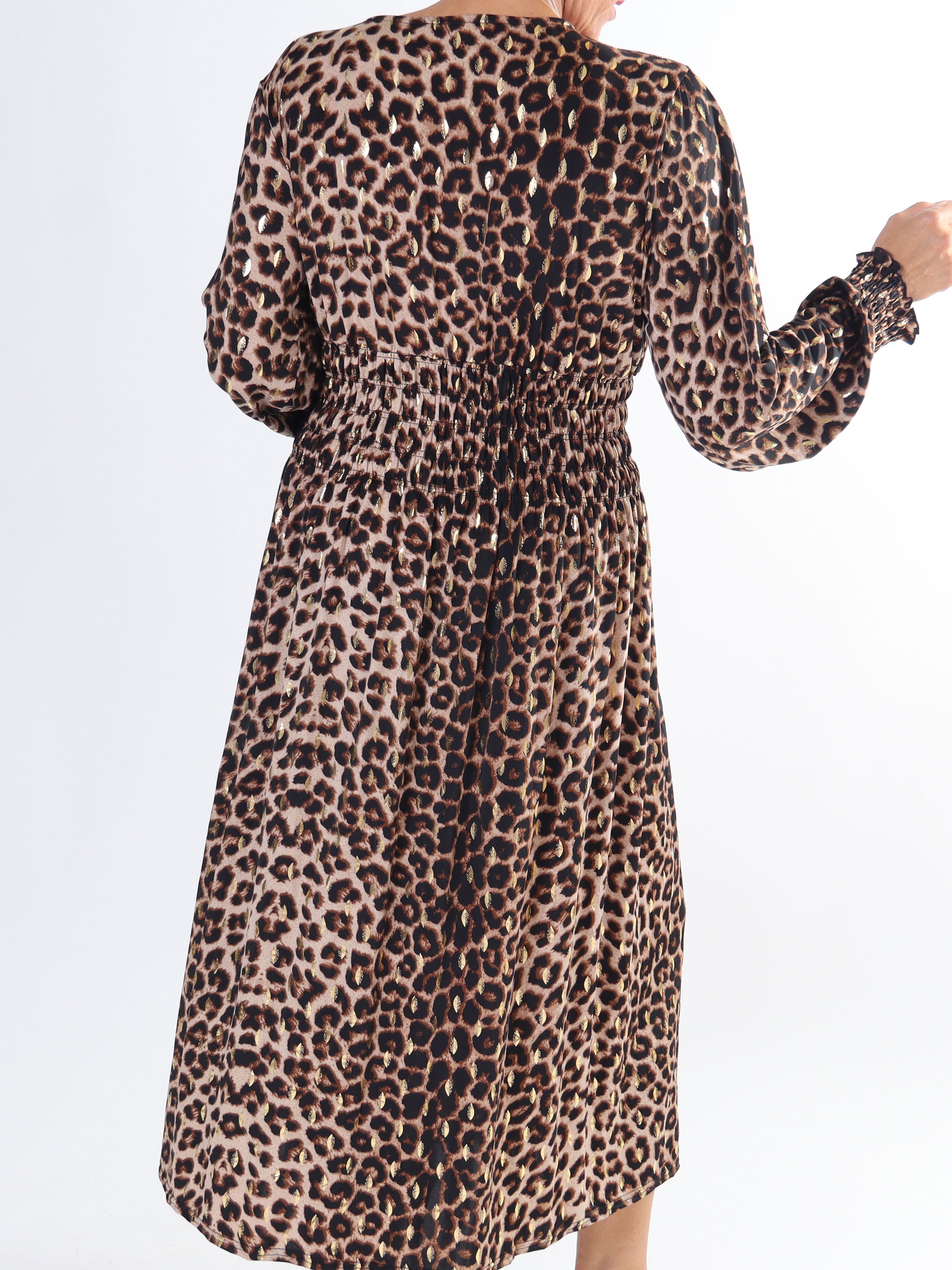 Pams Animal Midi L/S - Plus size kjole i krølfrit stof med lange ærmer