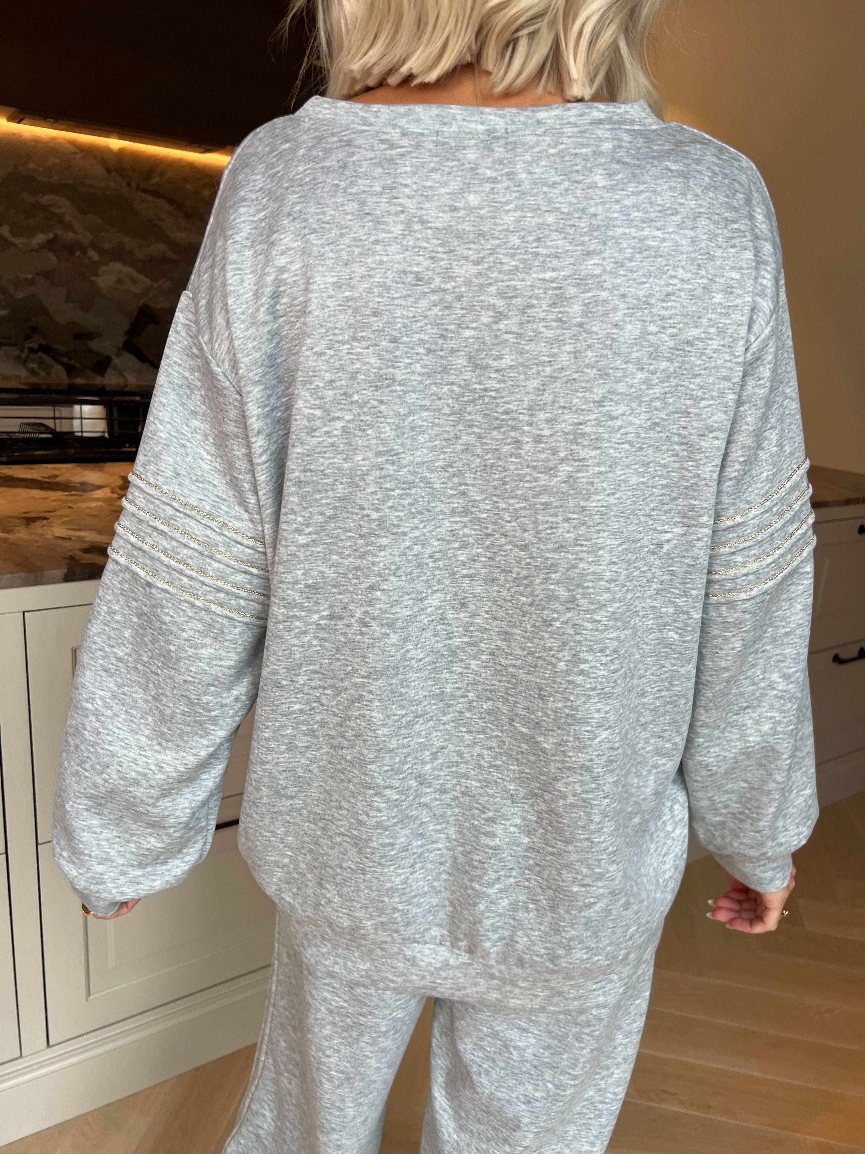Dream - Blødeste joggingsæt i viskose med elegante gulddetaljer