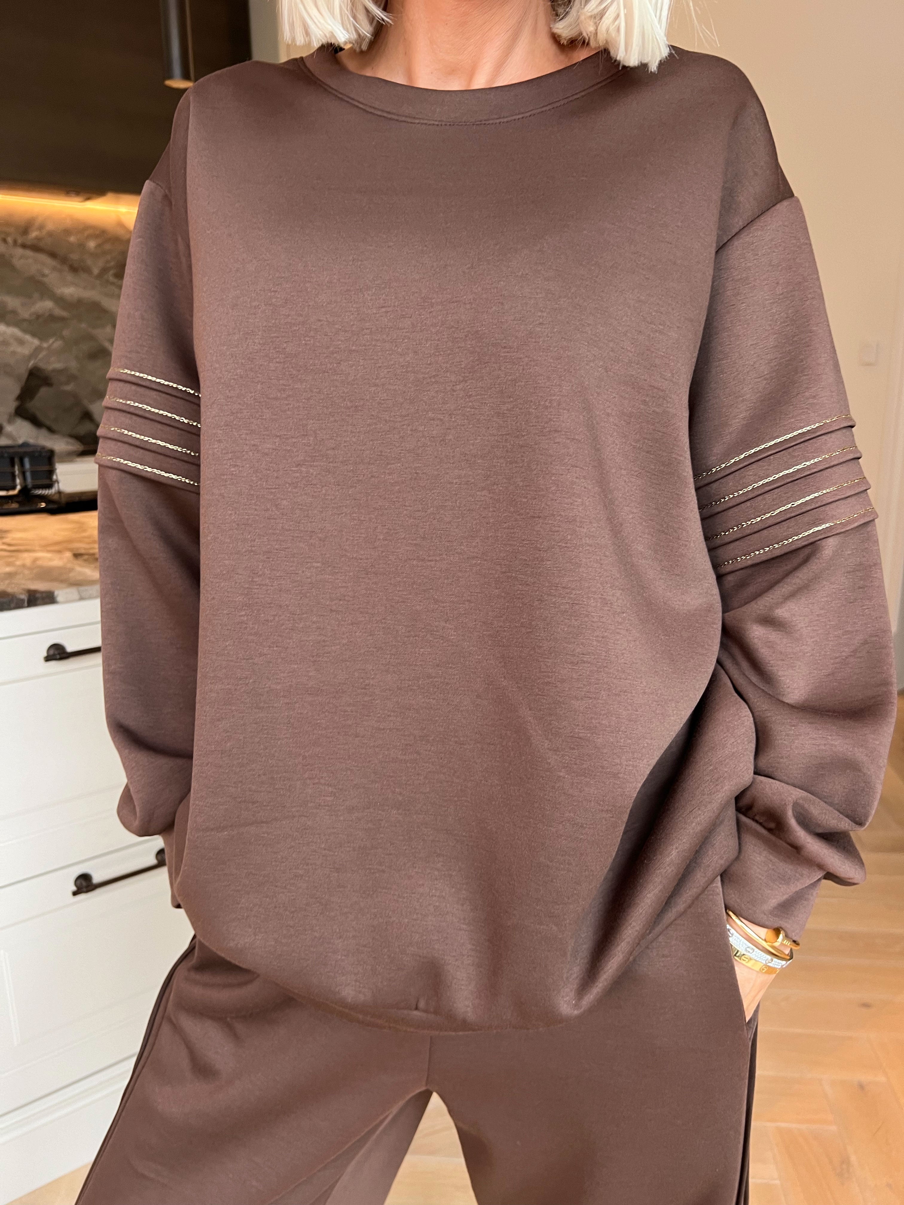 Dream - Blødeste joggingsæt i viskose med elegante gulddetaljer