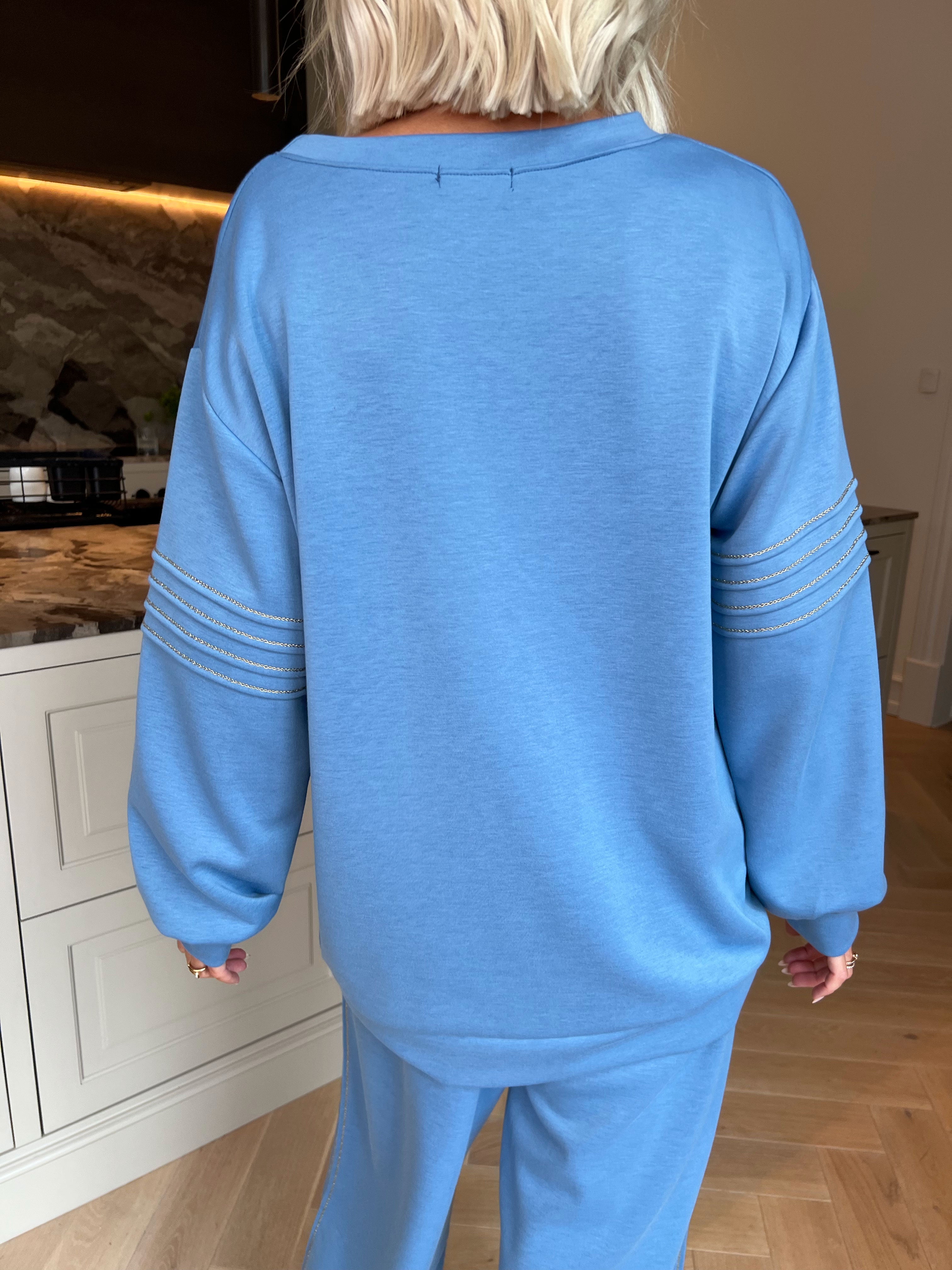 Dream - Blødeste joggingsæt i viskose med elegante gulddetaljer