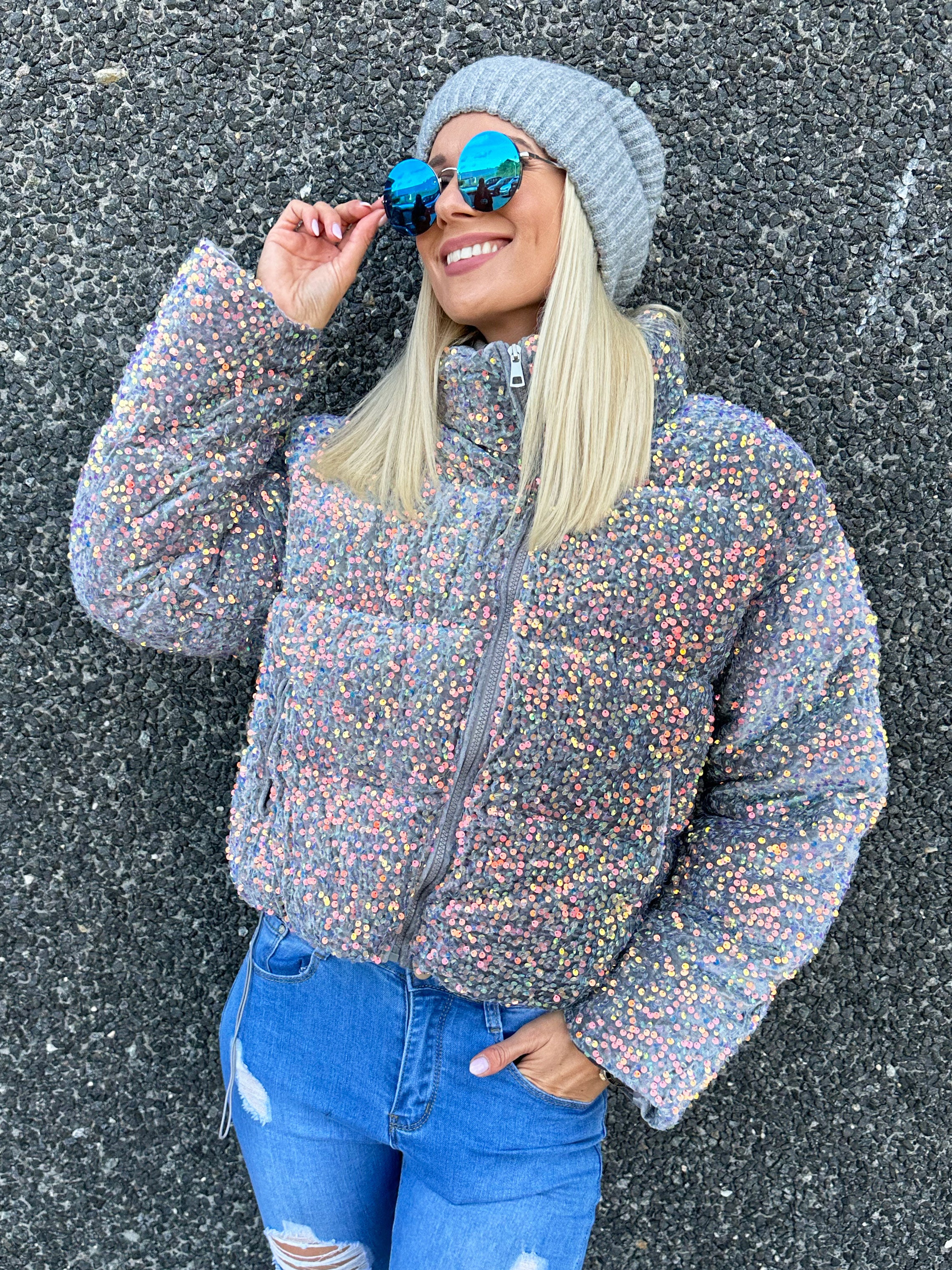 Alena - Kort dynejakke med pailletter