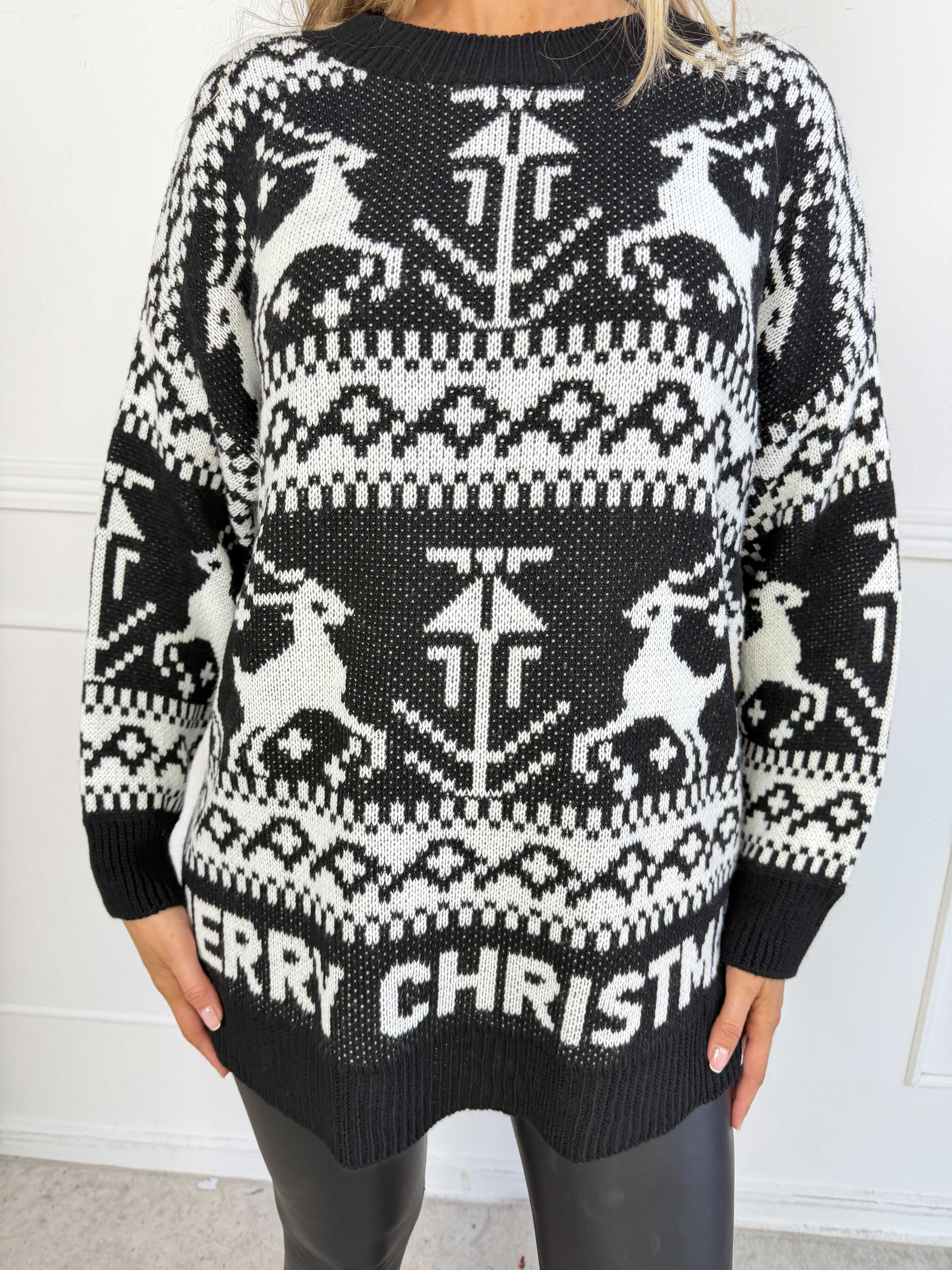 Jingle - Plus size julestrik med fine rensdyr og teksten “MERRY CHRISTMAS”