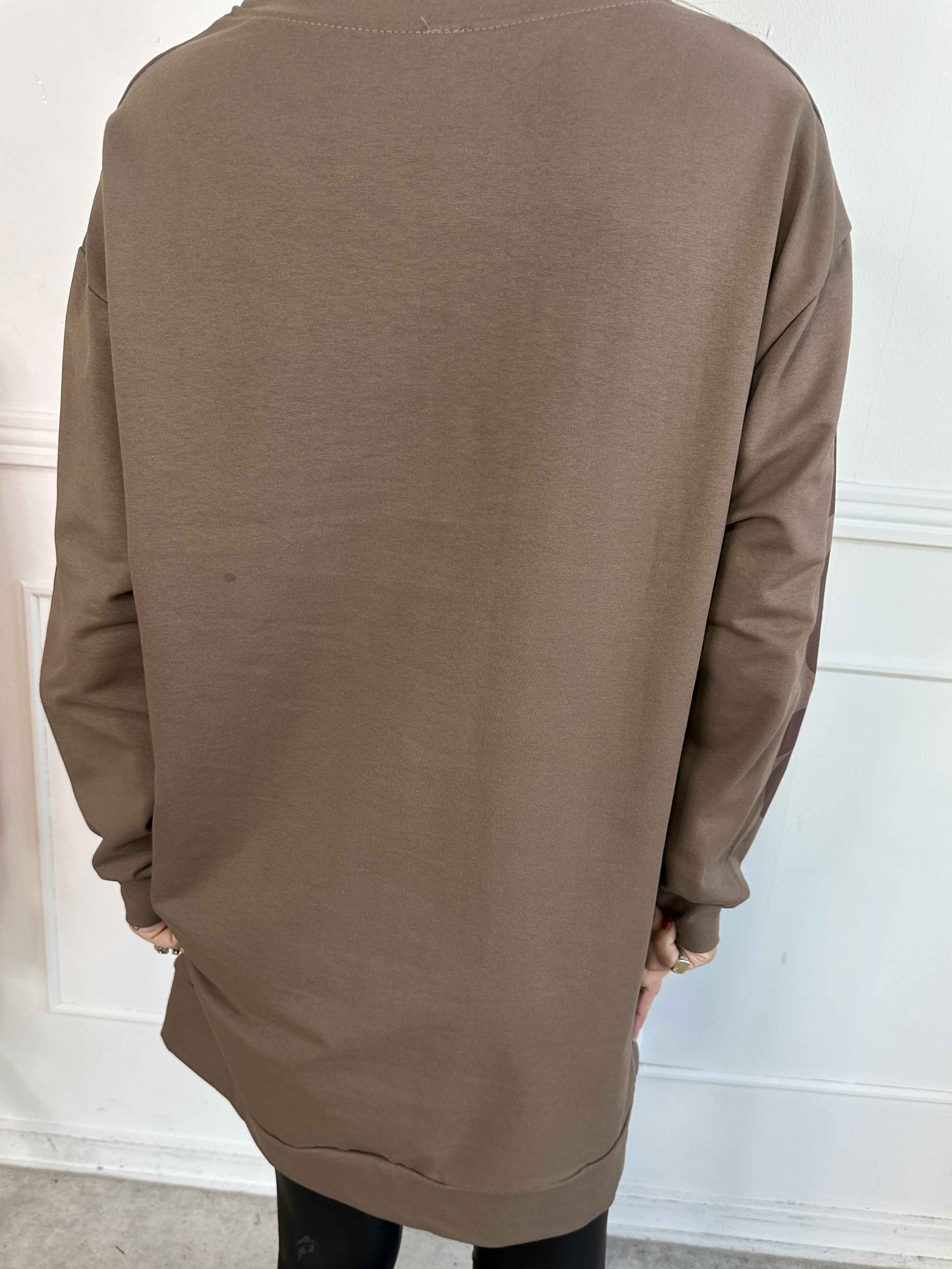 Claudine - Joggingkjole i bomuld med COPENHAGEN tekst