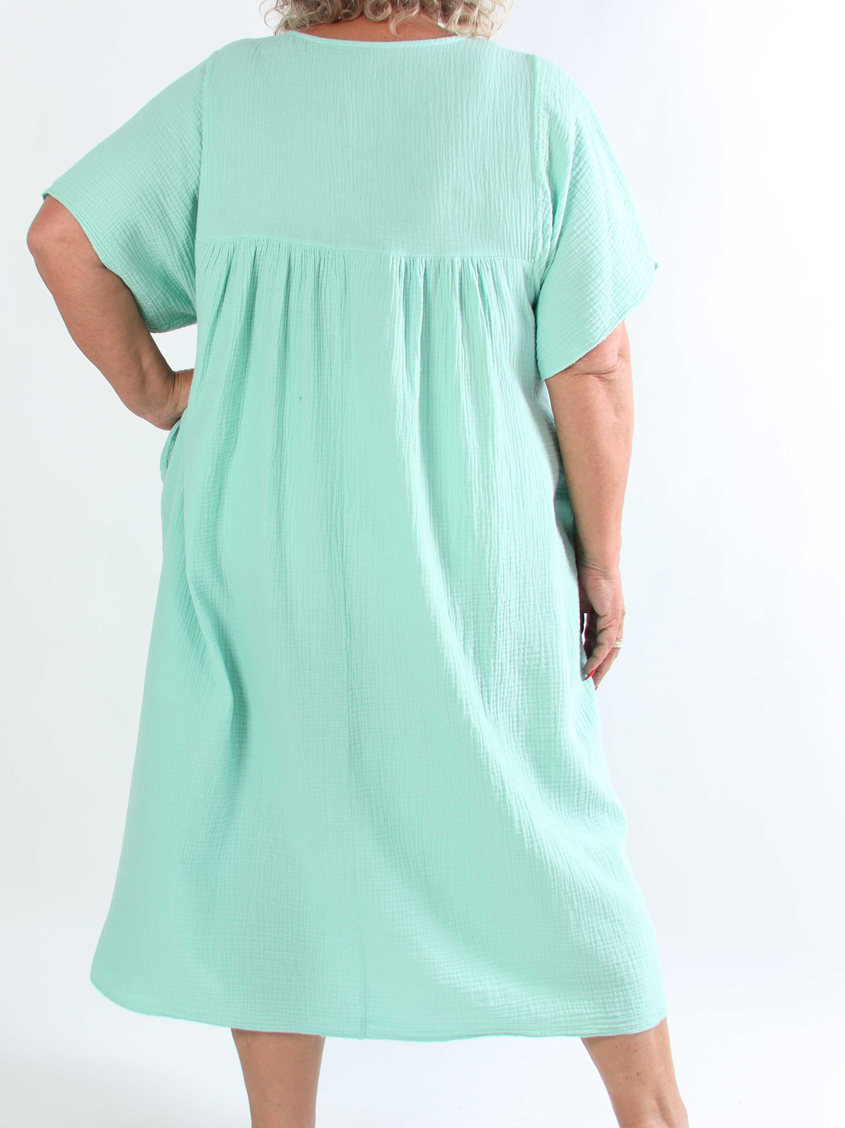 Kanja - Blød lang plus size kjole i bomuldsmusselin