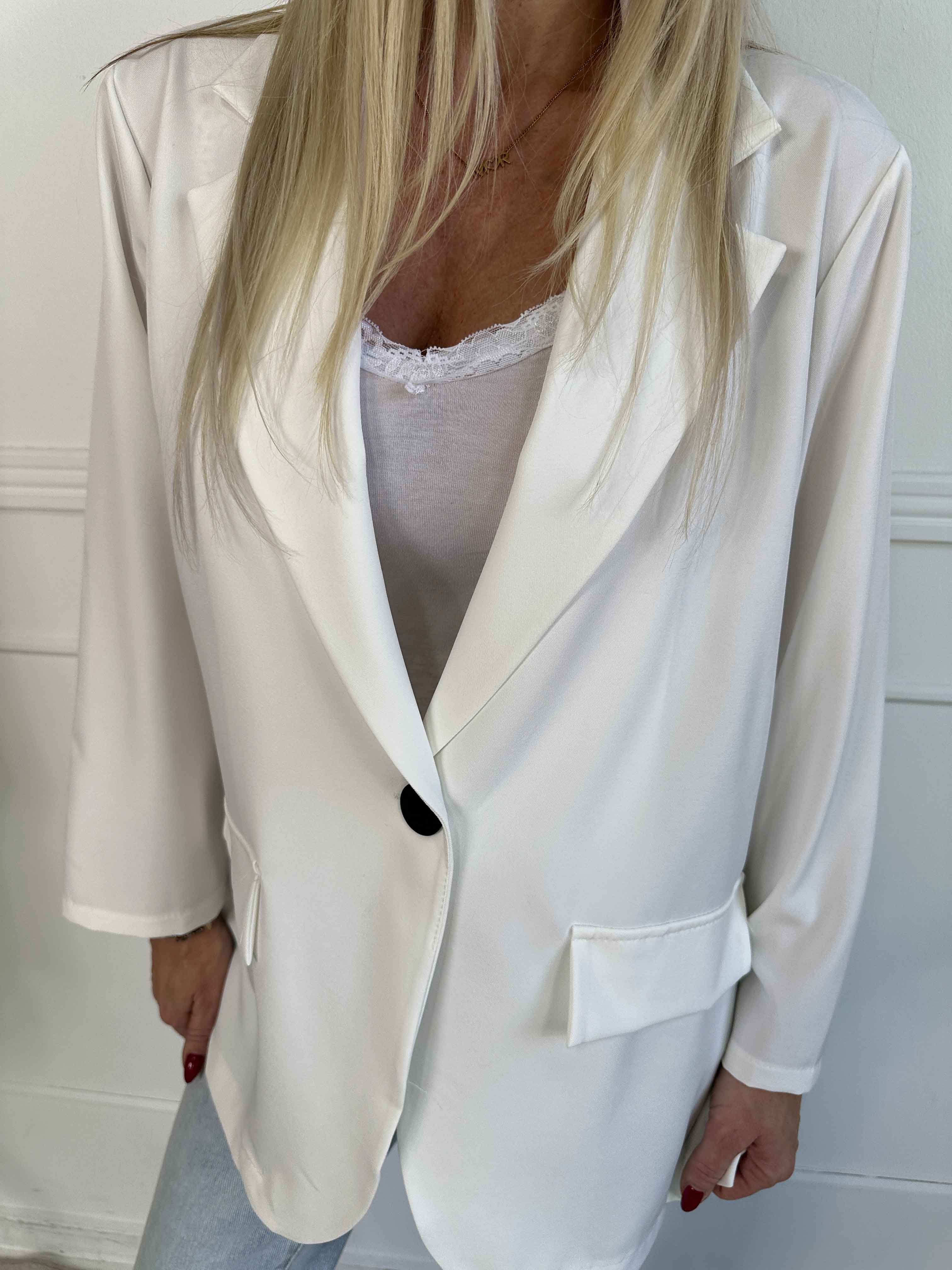 Lanthe Plain - Stilren ensfarvet blazer