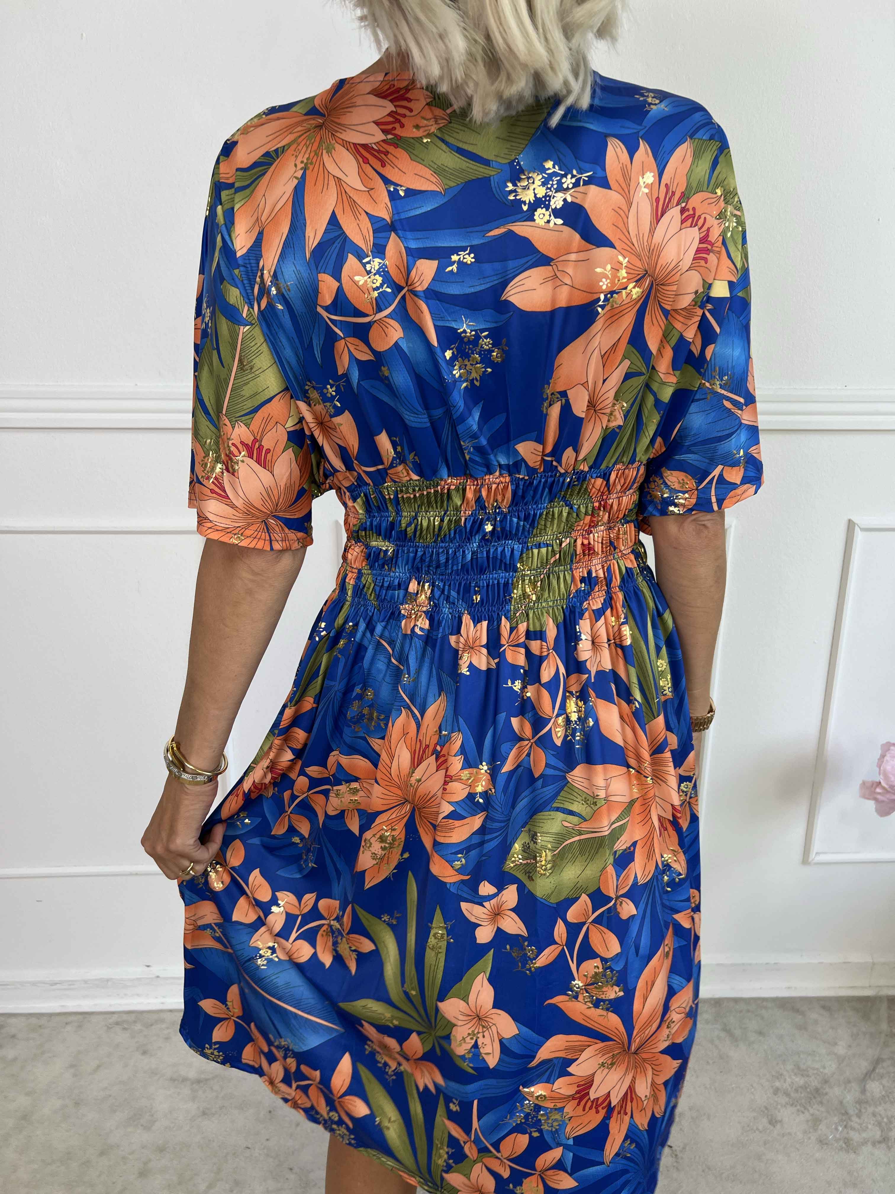 Pams New Leaf Short - Elastisk kjole med farvet blomsterprint og guld detaljer