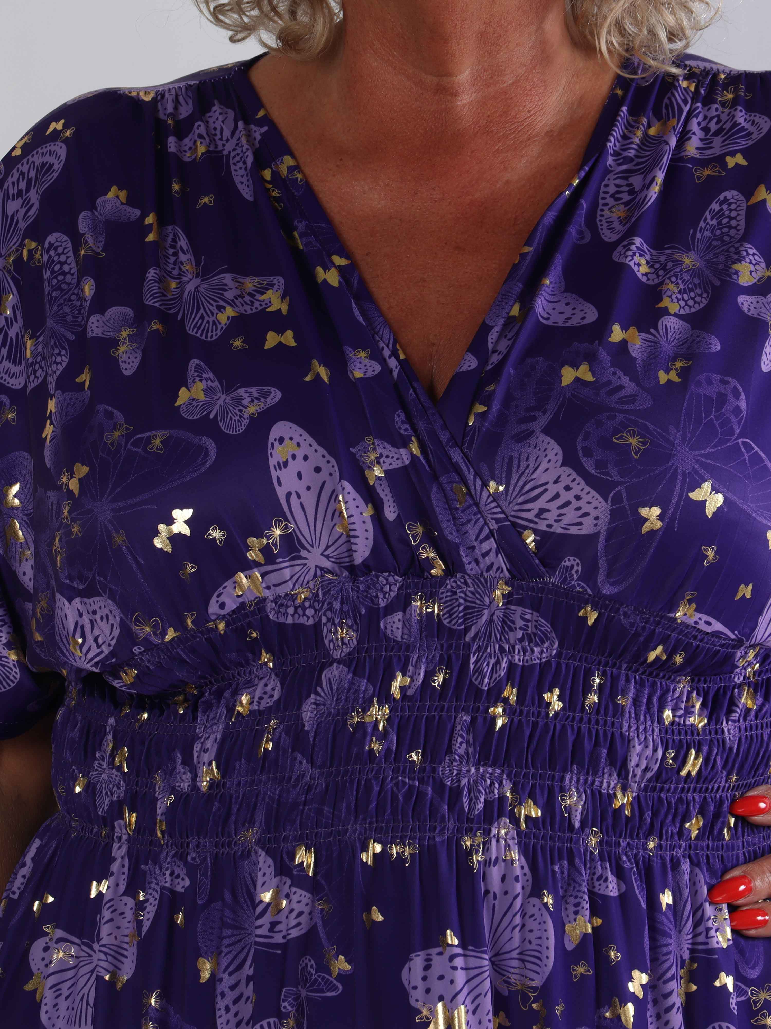 Pams Butterfly Short - Elastisk plus size kjole med sommerfugleprint