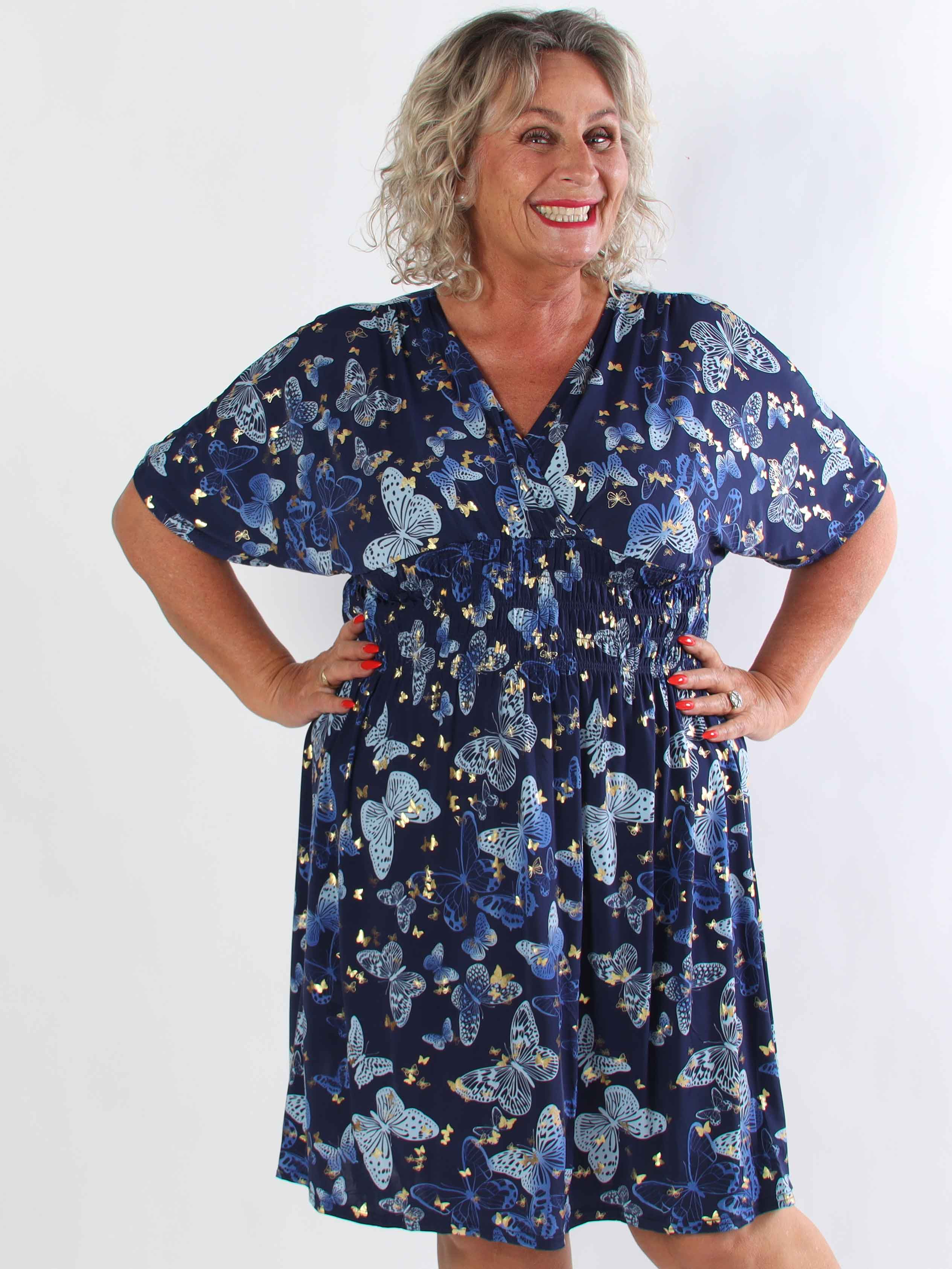 Pams Butterfly Short - Elastisk plus size kjole med sommerfugleprint