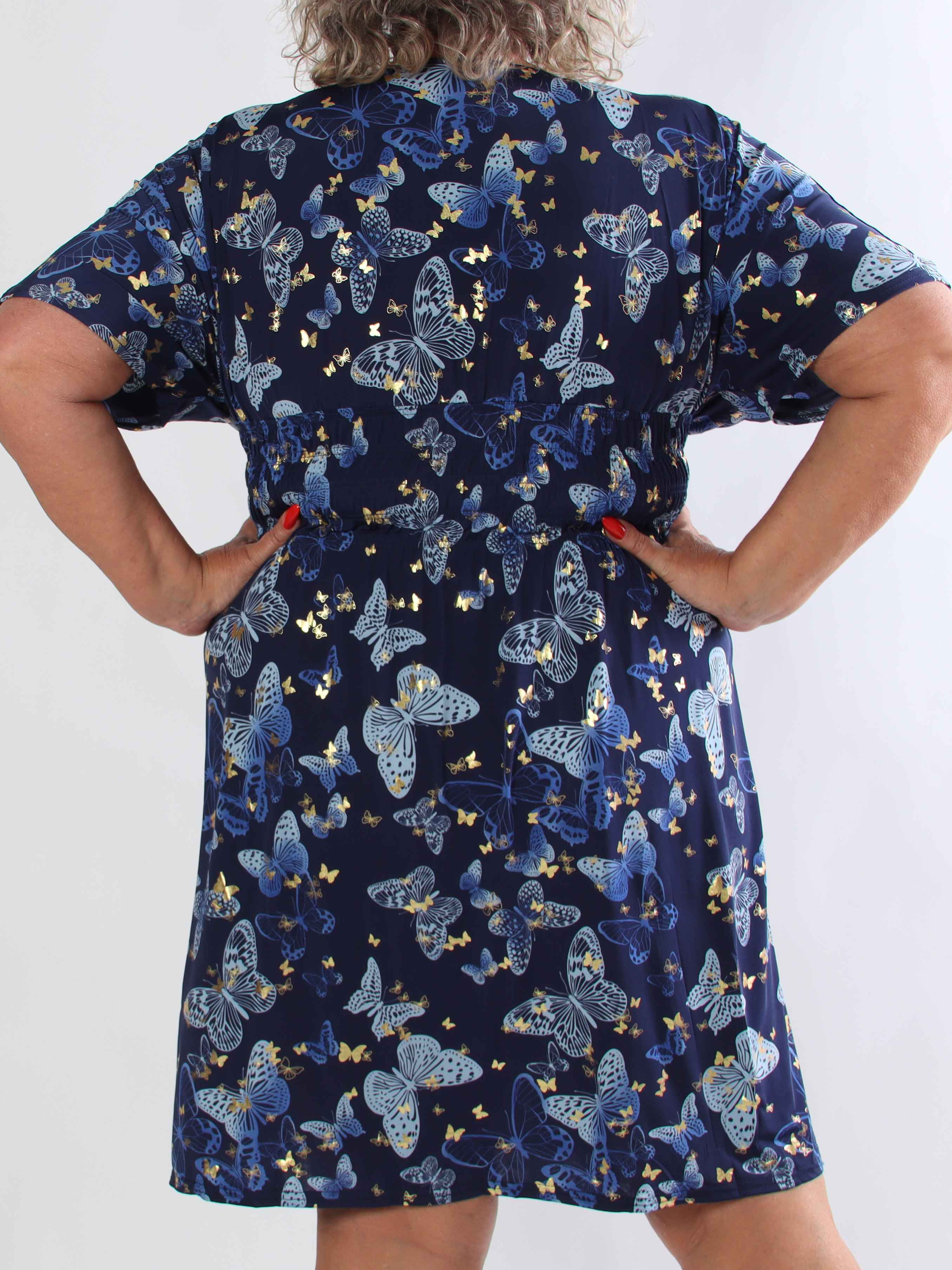Pams Butterfly Short - Elastisk plus size kjole med sommerfugleprint