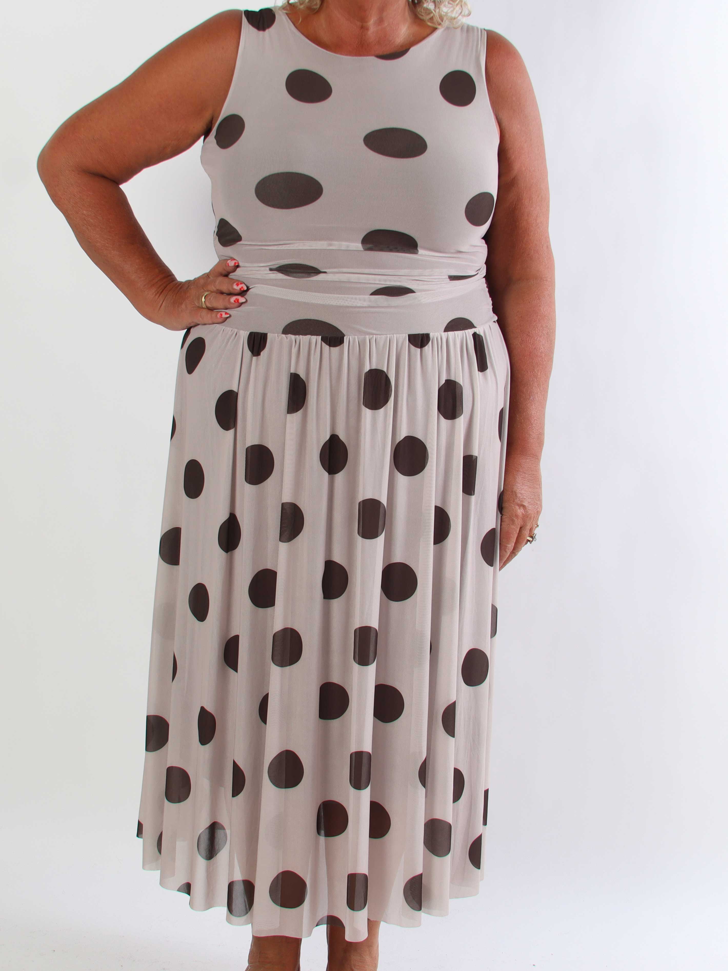 Hallie - Elegant stretchy plus size kjole i mesh med prikker