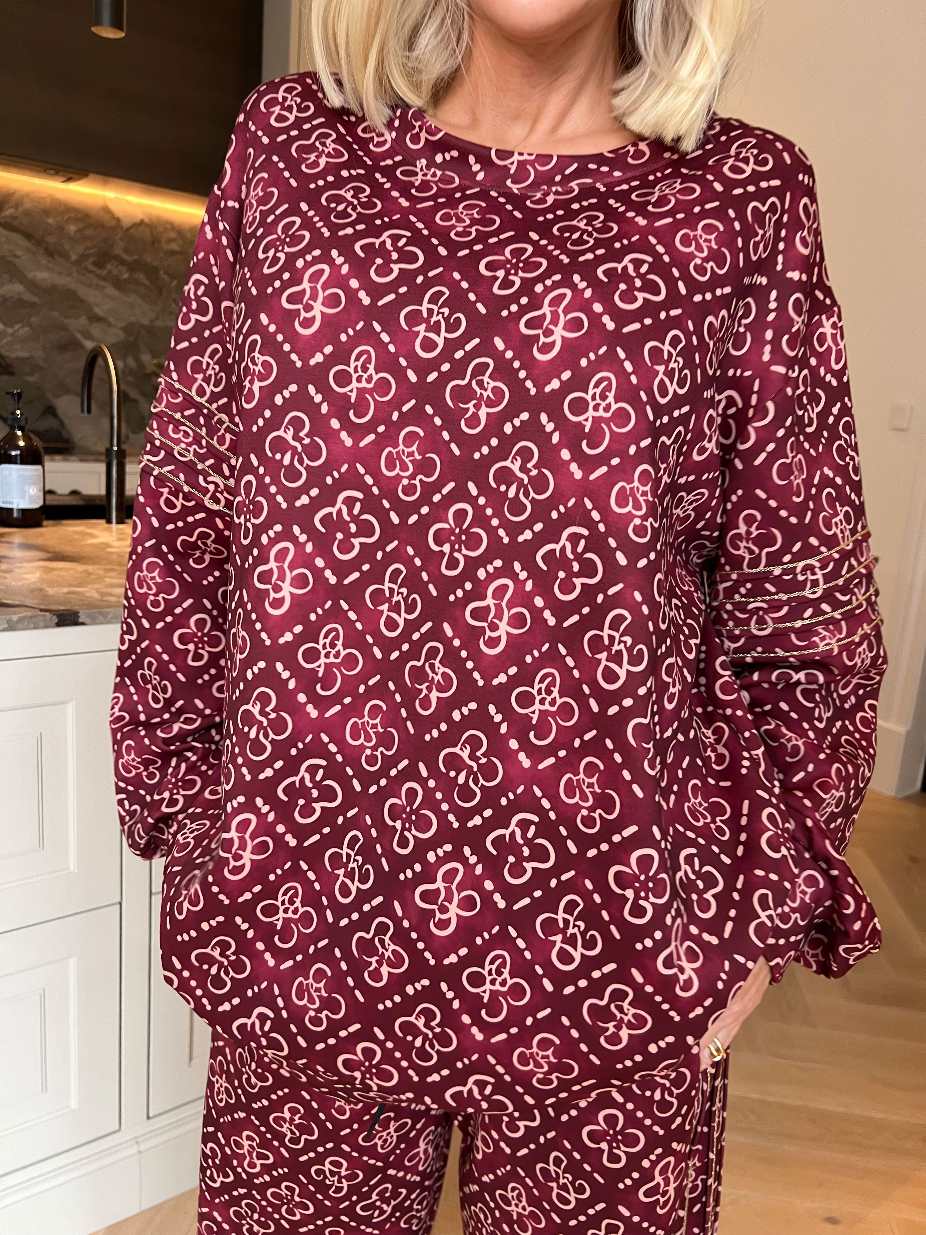 Dream Pattern - Joggingsæt i viskose med trendy print, gulddetaljer og ribkanter