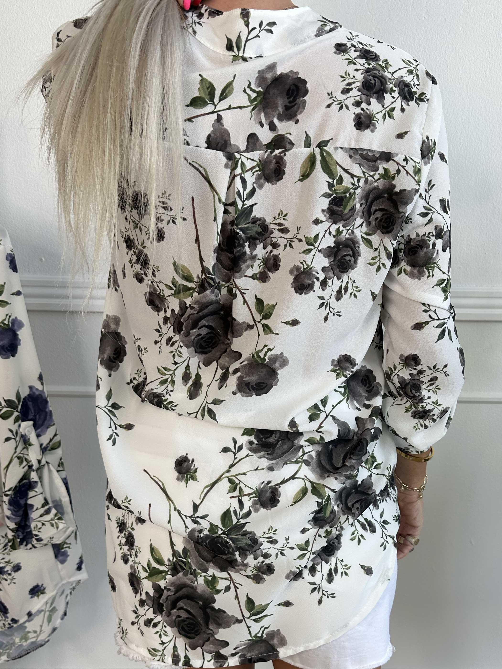 Vanesa Rose - Let og luftig tunika med blomsterprint