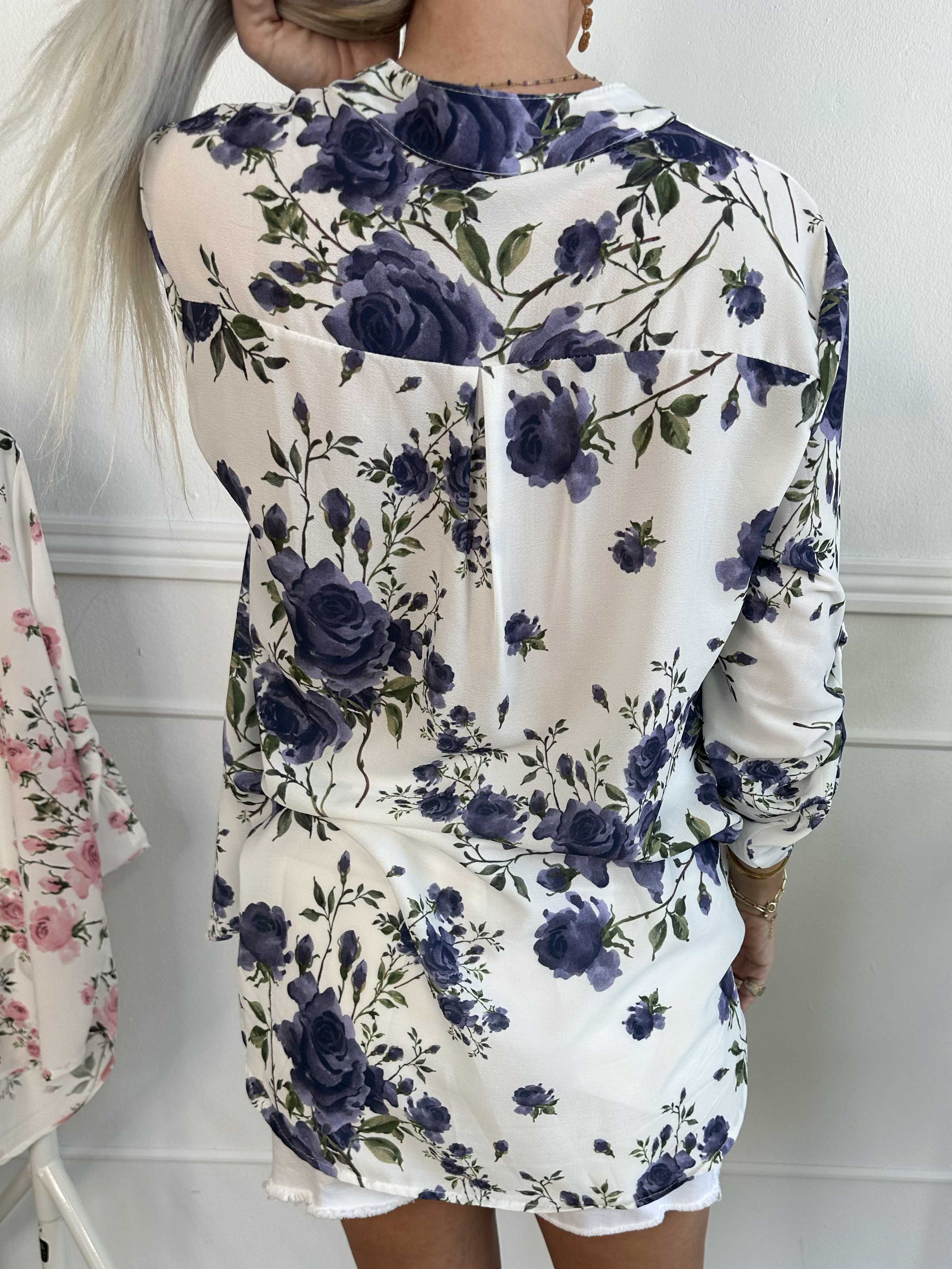 Vanesa Rose - Let og luftig tunika med blomsterprint