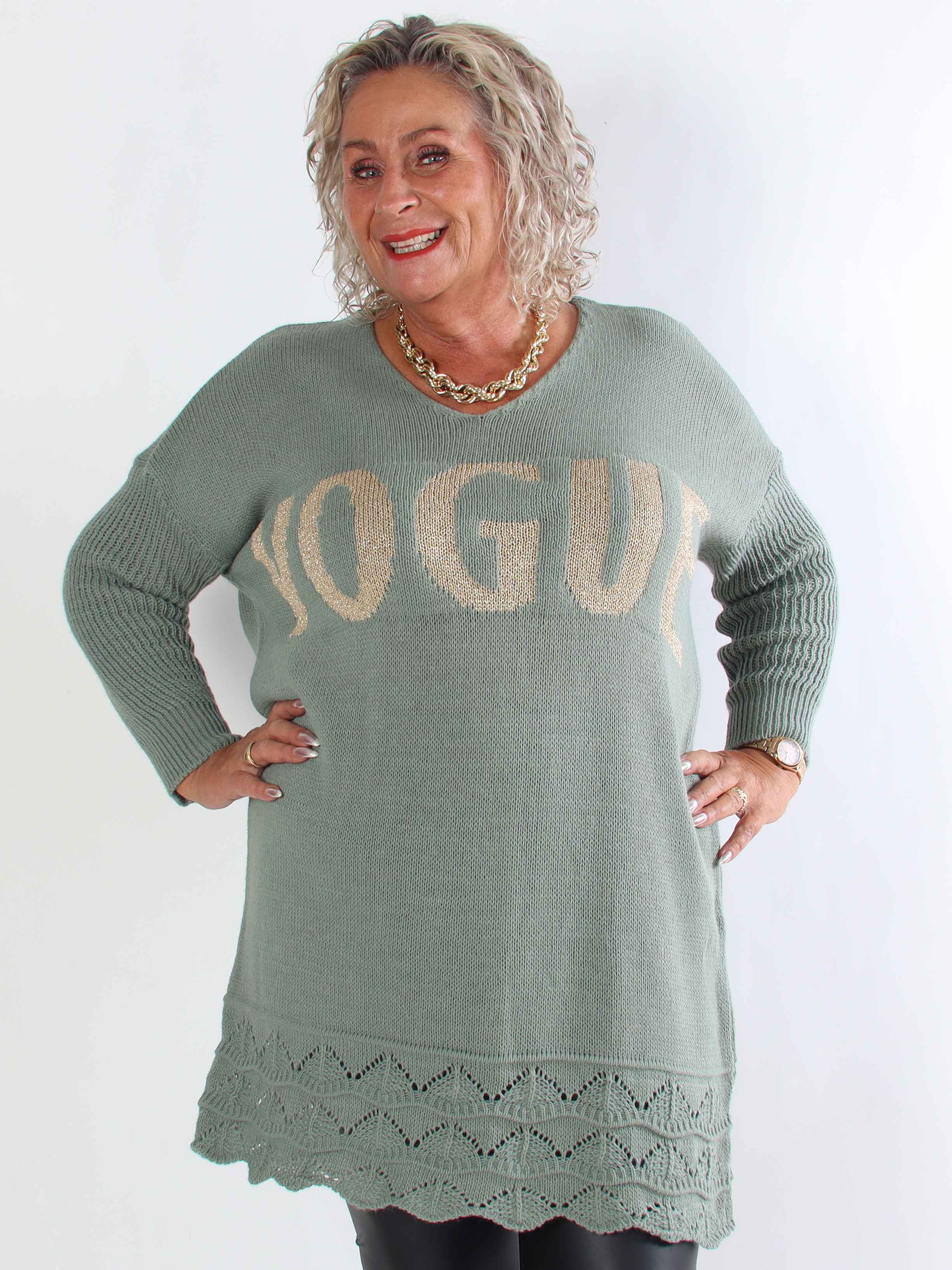 Rebeca Gold - Plus size strikbluse med VOGUE og mønster forneden